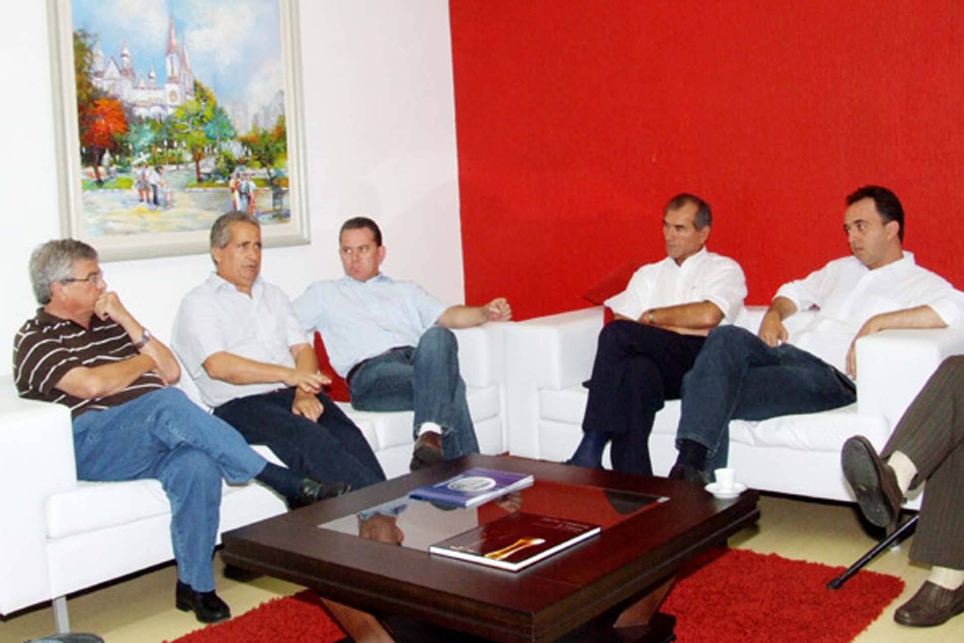 Bancada do PP em visita às cidades atingidas pelas cheias do ano passado.