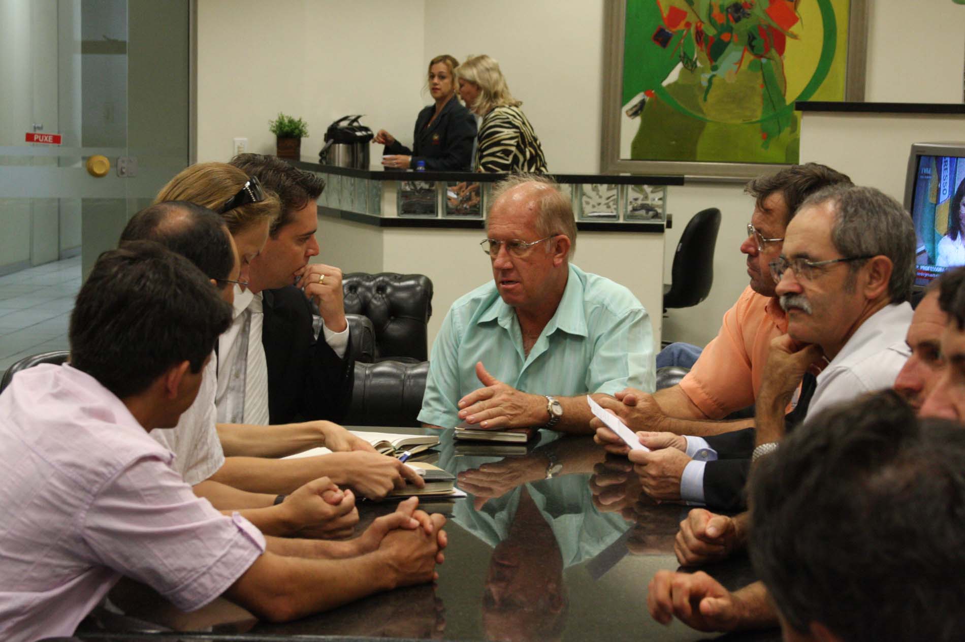 Reunião do Fórum Permanente de Solidariedade pela reconstrução das cidades atingidas pelas enchentes