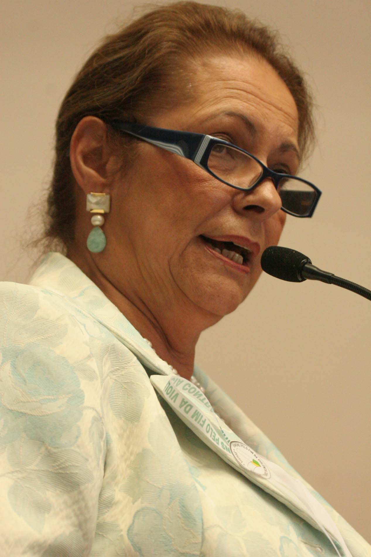 Deputada Ada de Luca (PMDB)