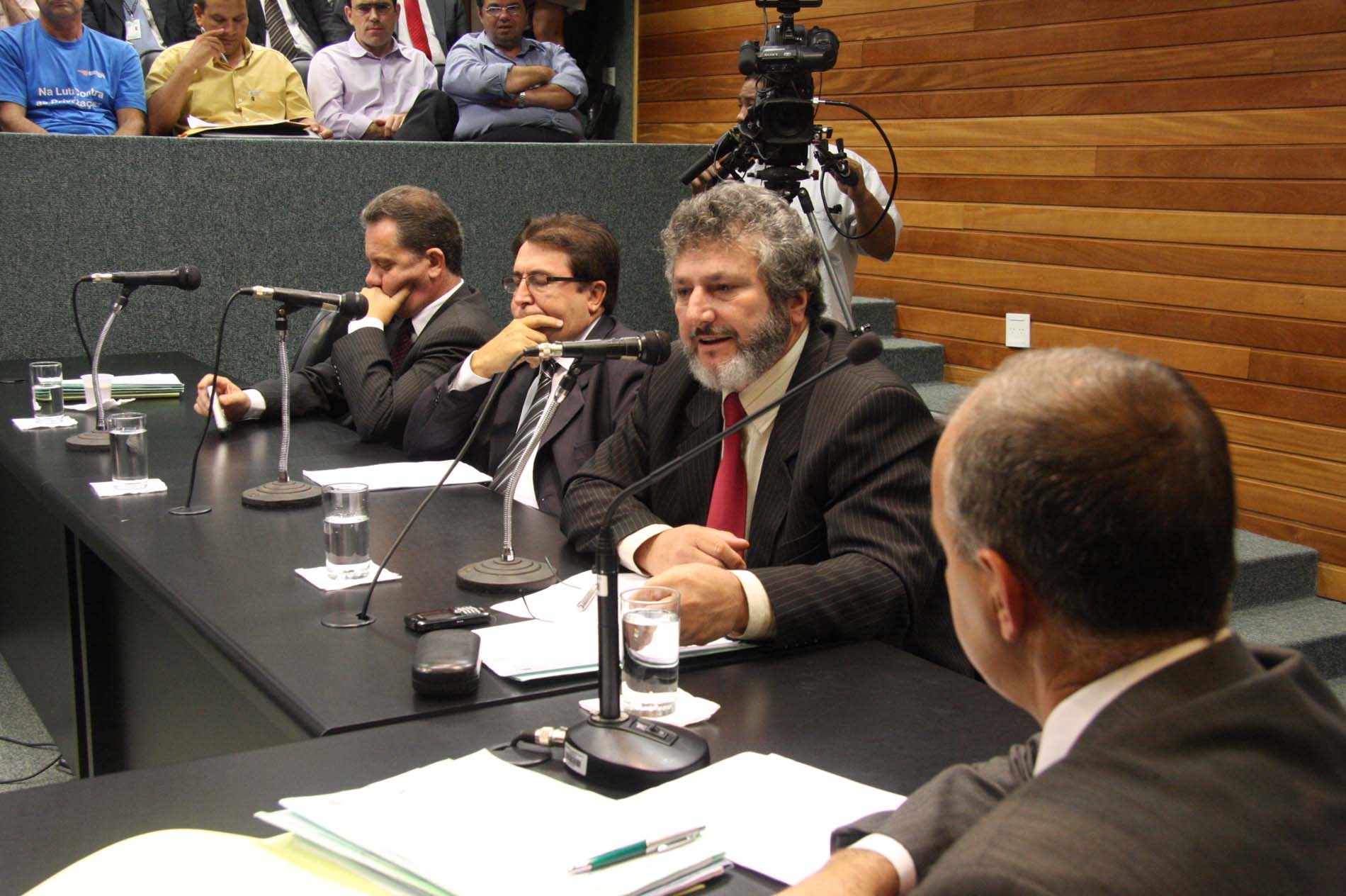 Comissão de Constituição e Justiça