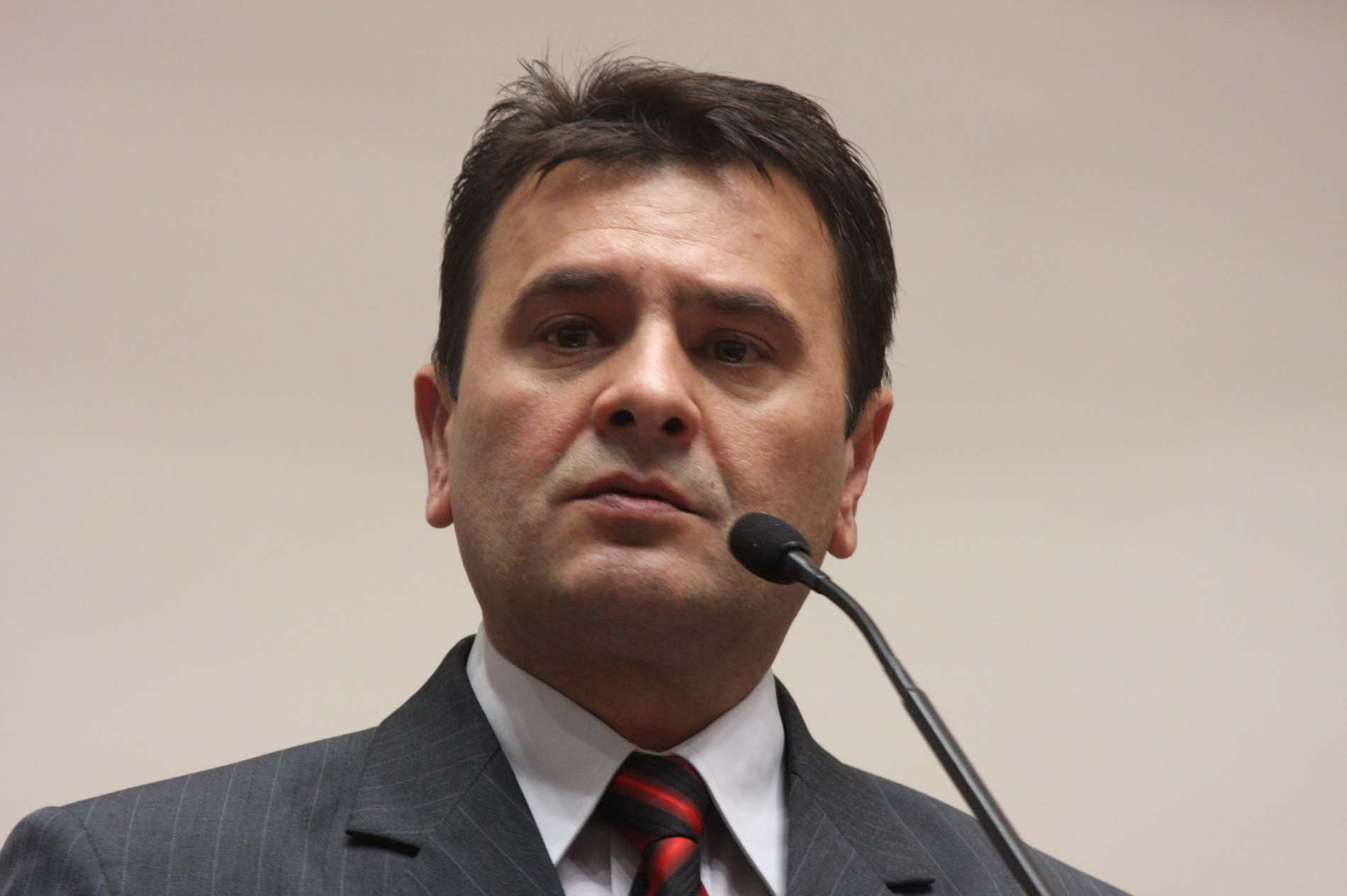 Deputado Elizeu Mattos (PMDB)