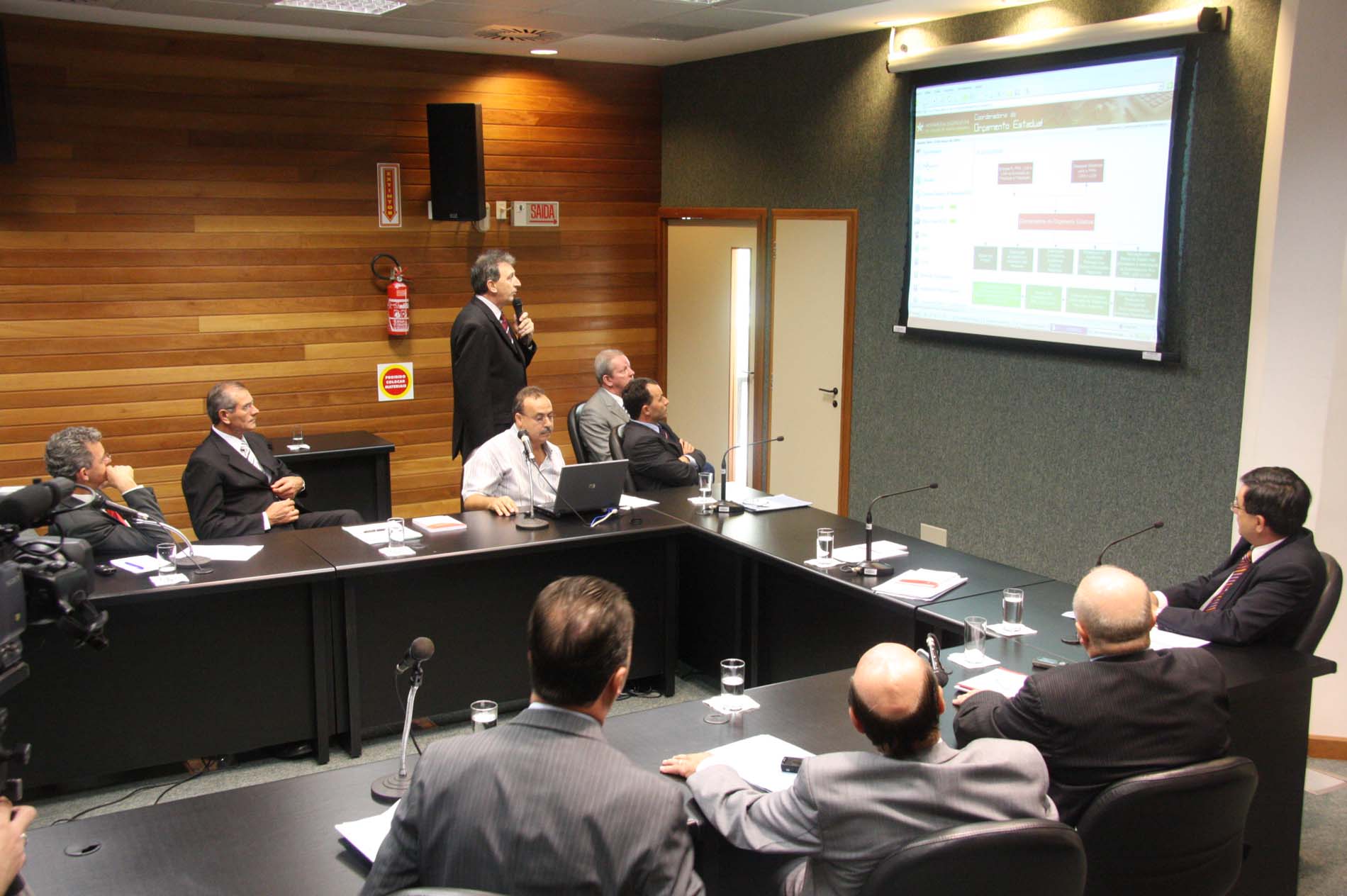 Sistema informatizado do orçamento é apresentado na Comissão de Finanças