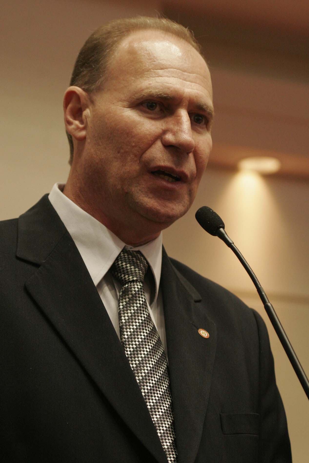 Deputado Herneus de Nadal (PMDB)