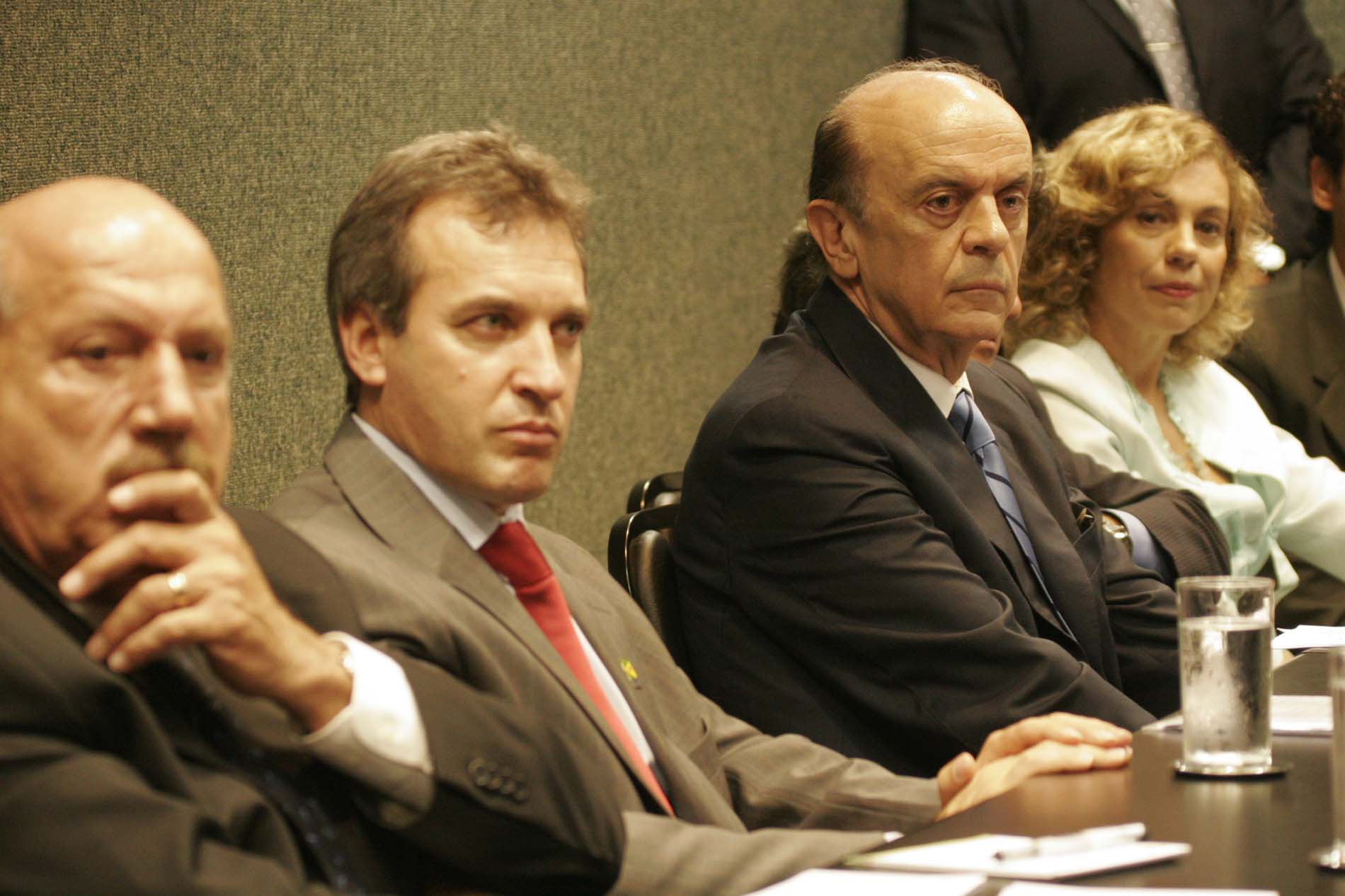 Homenagem ao ex-deputado Paulo Stuart Wright