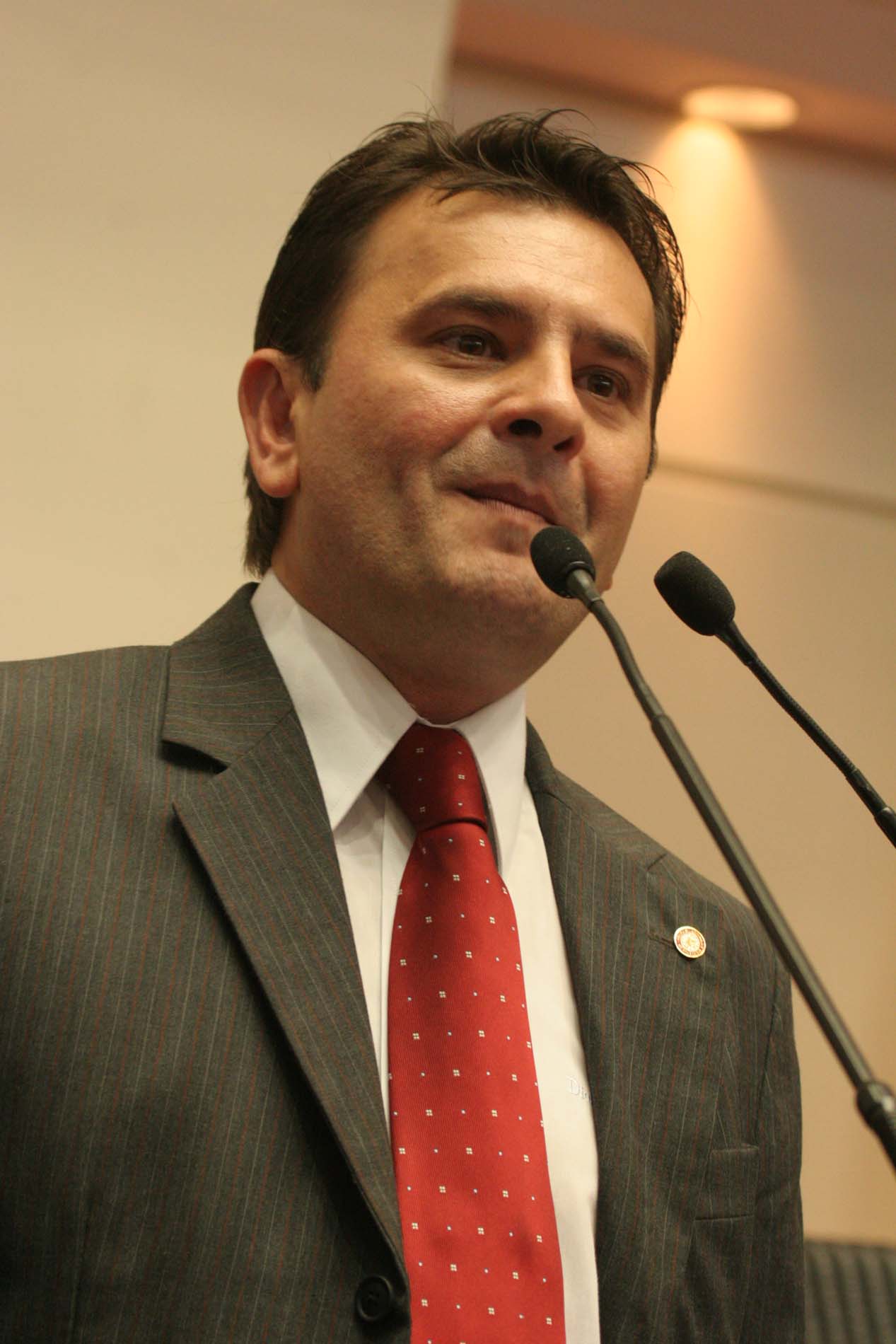 Deputado Elizeu Mattos (PMDB)