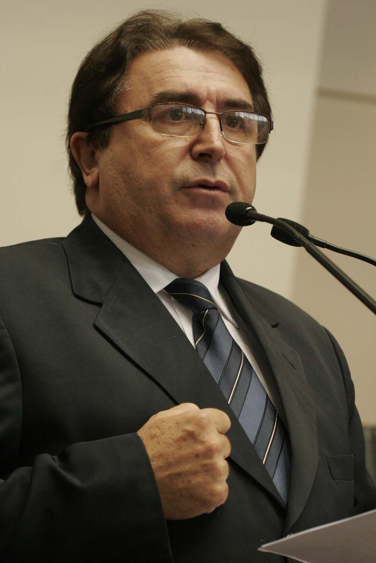 Dos Gabinetes – Deputado destaca os 50 anos do reconhecimento da utilidade pública do Figueirense
