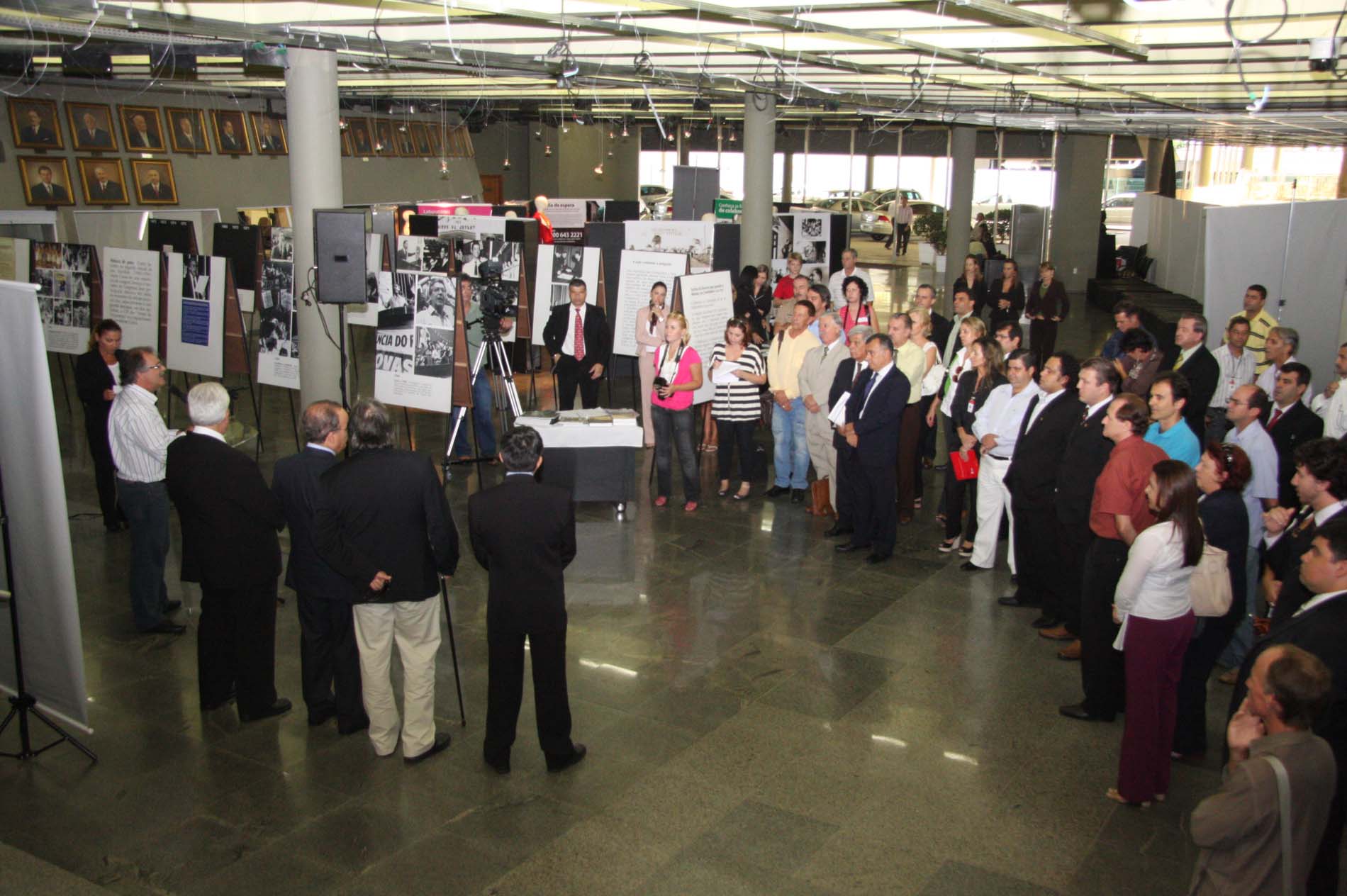 Exposição itinerante Mario Covas tem início na Capital catarinense