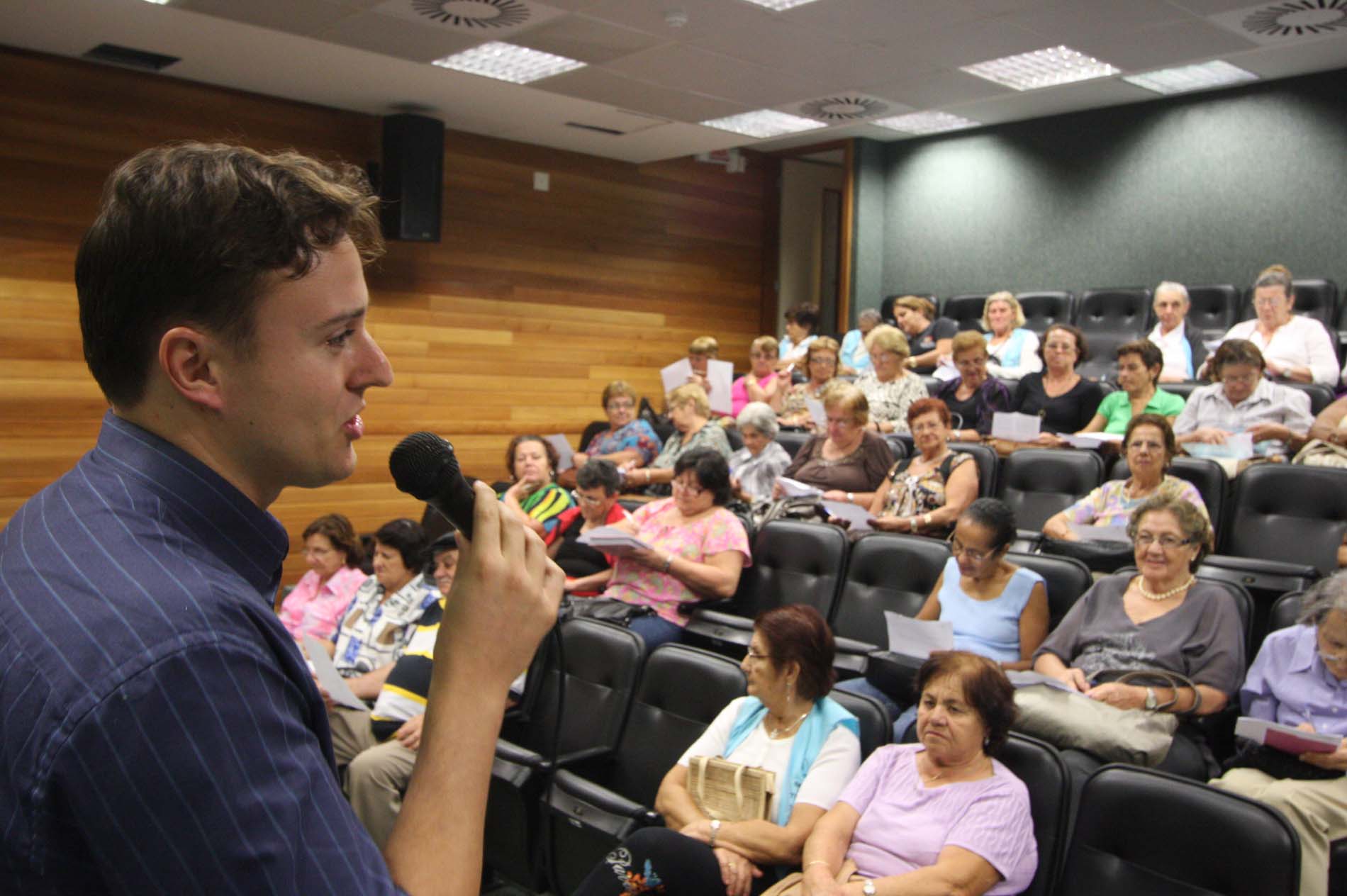 Projeto Tela Crítica - Filme: A Força da Amizade - Promoção: Escola do Legislativo