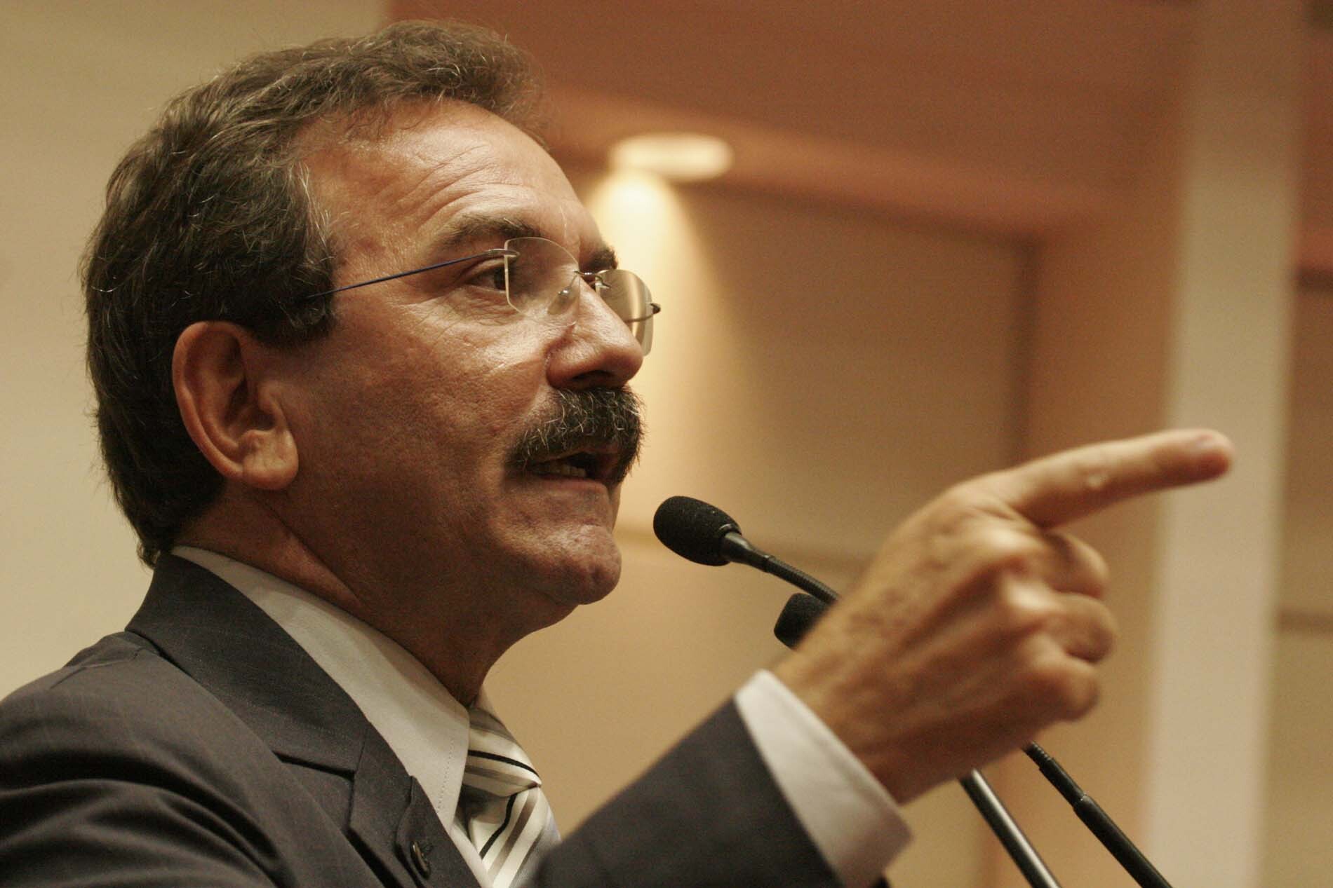 Dos Gabinetes – Deputado Serafim Venzon acompanha comitiva em defesa do Código Ambiental