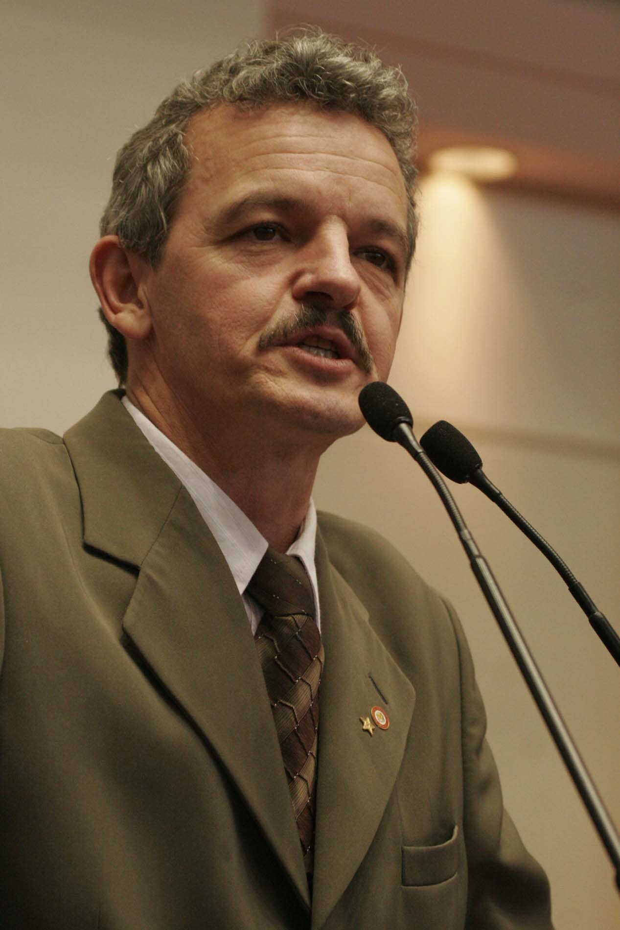 Dos Gabinetes – Líder do PT avalia ações do governo do Estado para combate à estiagem