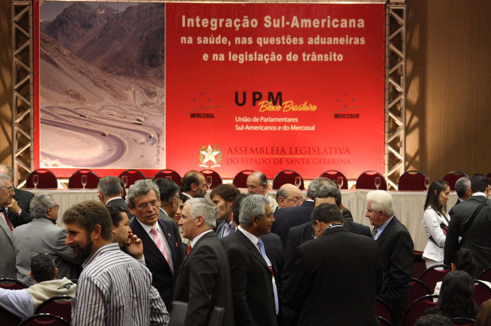 Abertura dos Debates para ” Integração Sul – Americana na Saúde