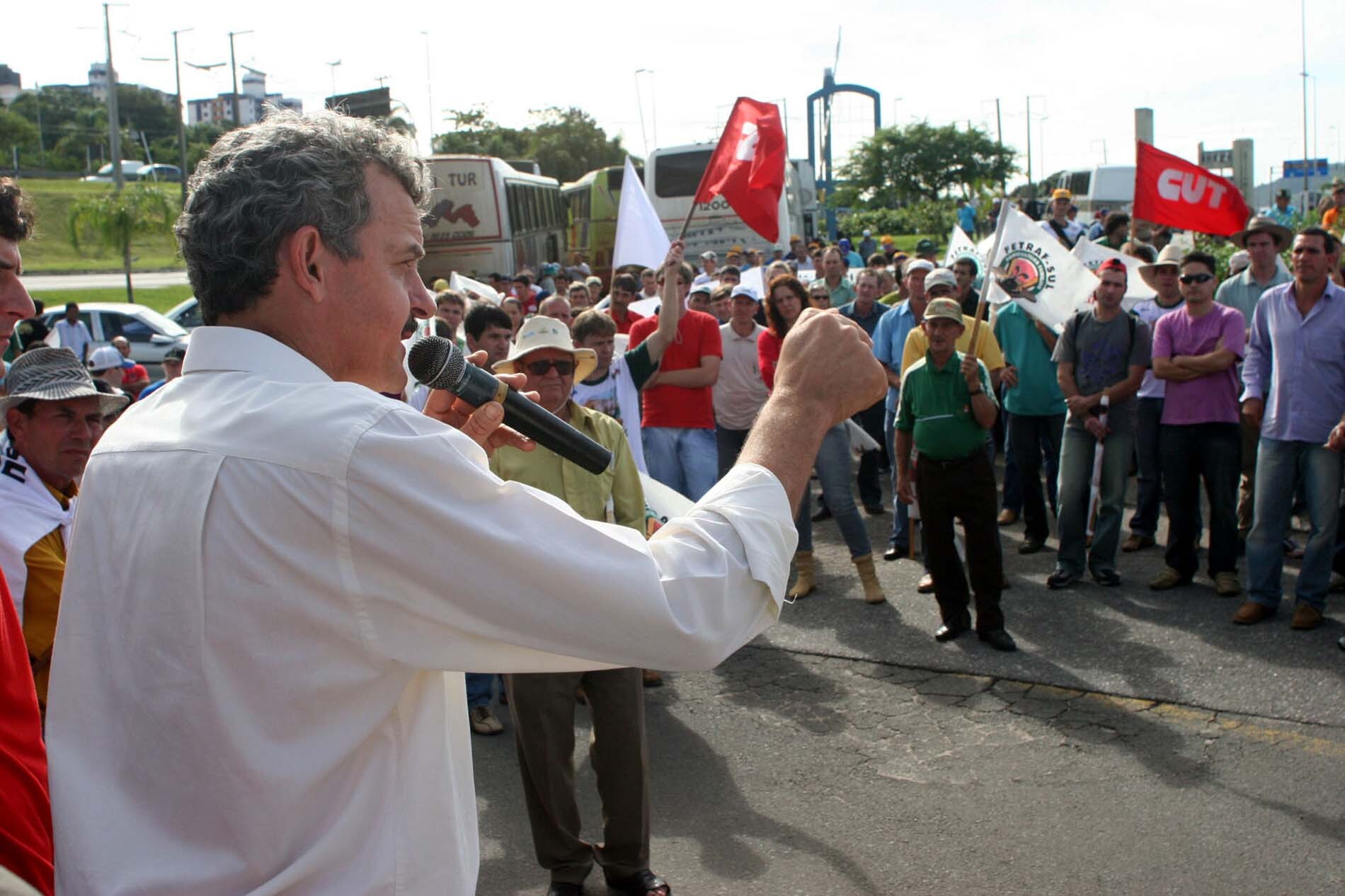 Dos Gabinetes – Líder do PT acompanha mobilização da agricultura familiar que acontece na Capital
