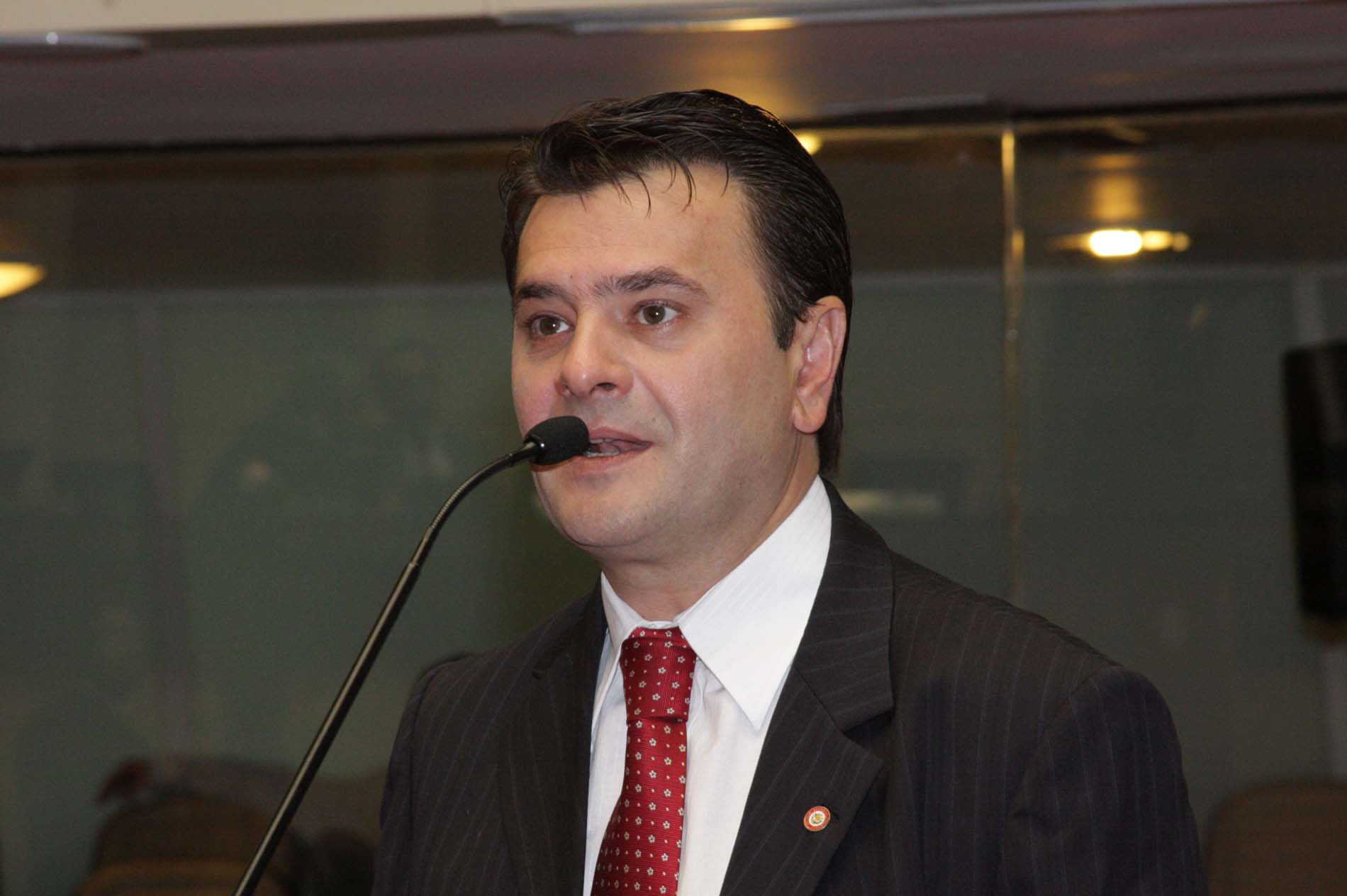 Deputado Elizeu Mattos (PMDB)