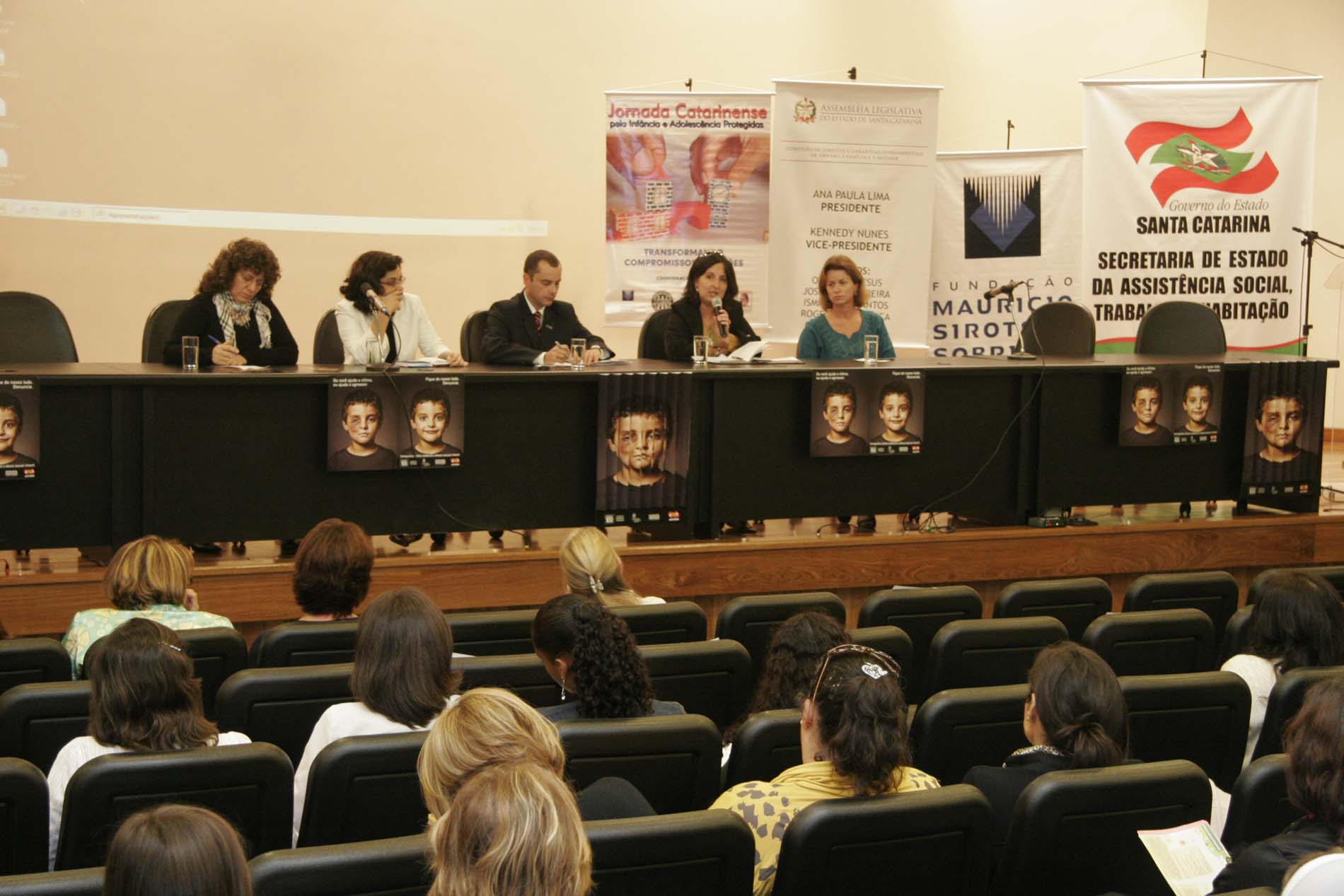 Combate ao abuso e à Exploração Sexual