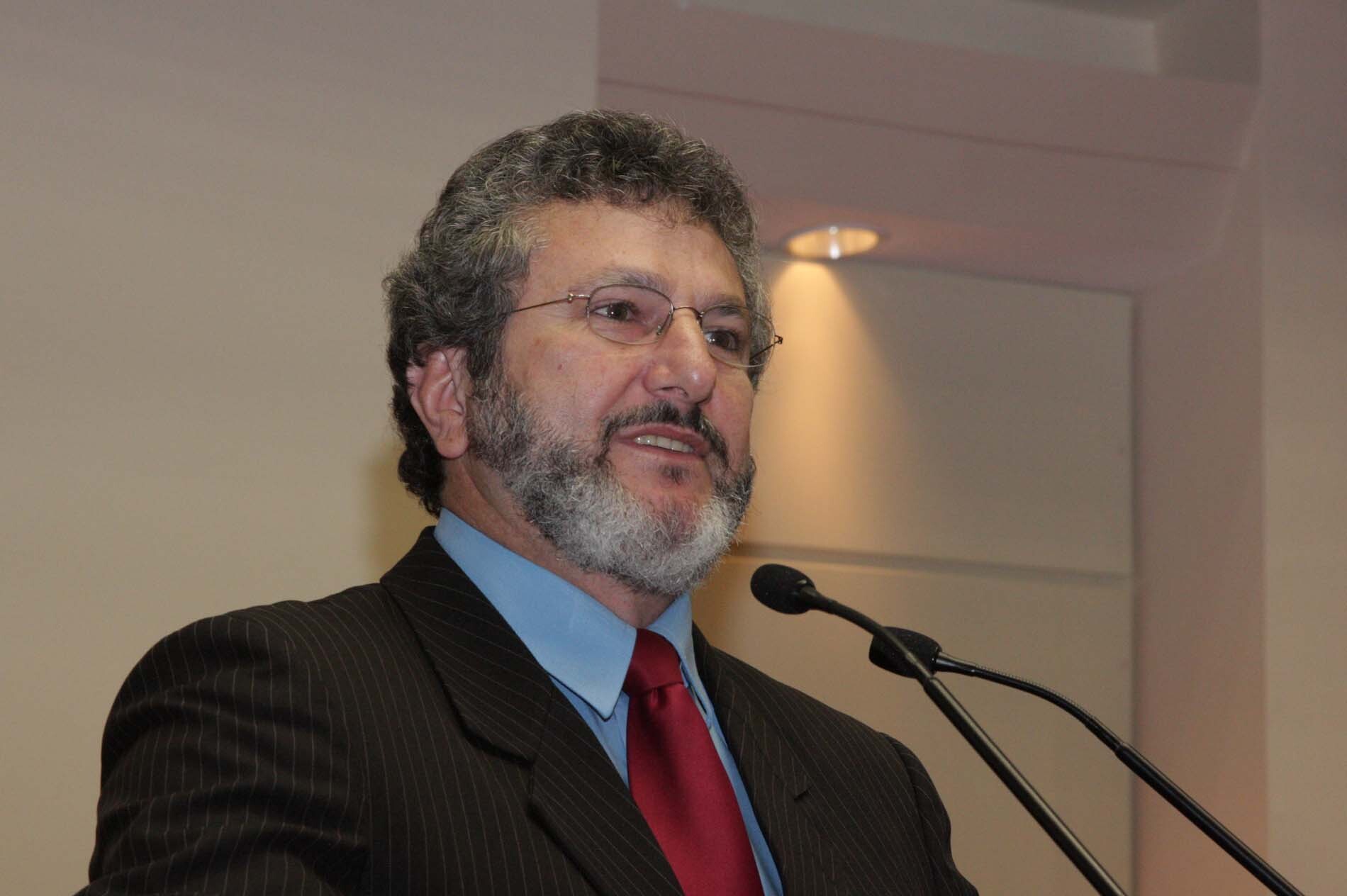 Dos Gabinetes – Padre Pedro destaca mobilização de agricultores no Estado