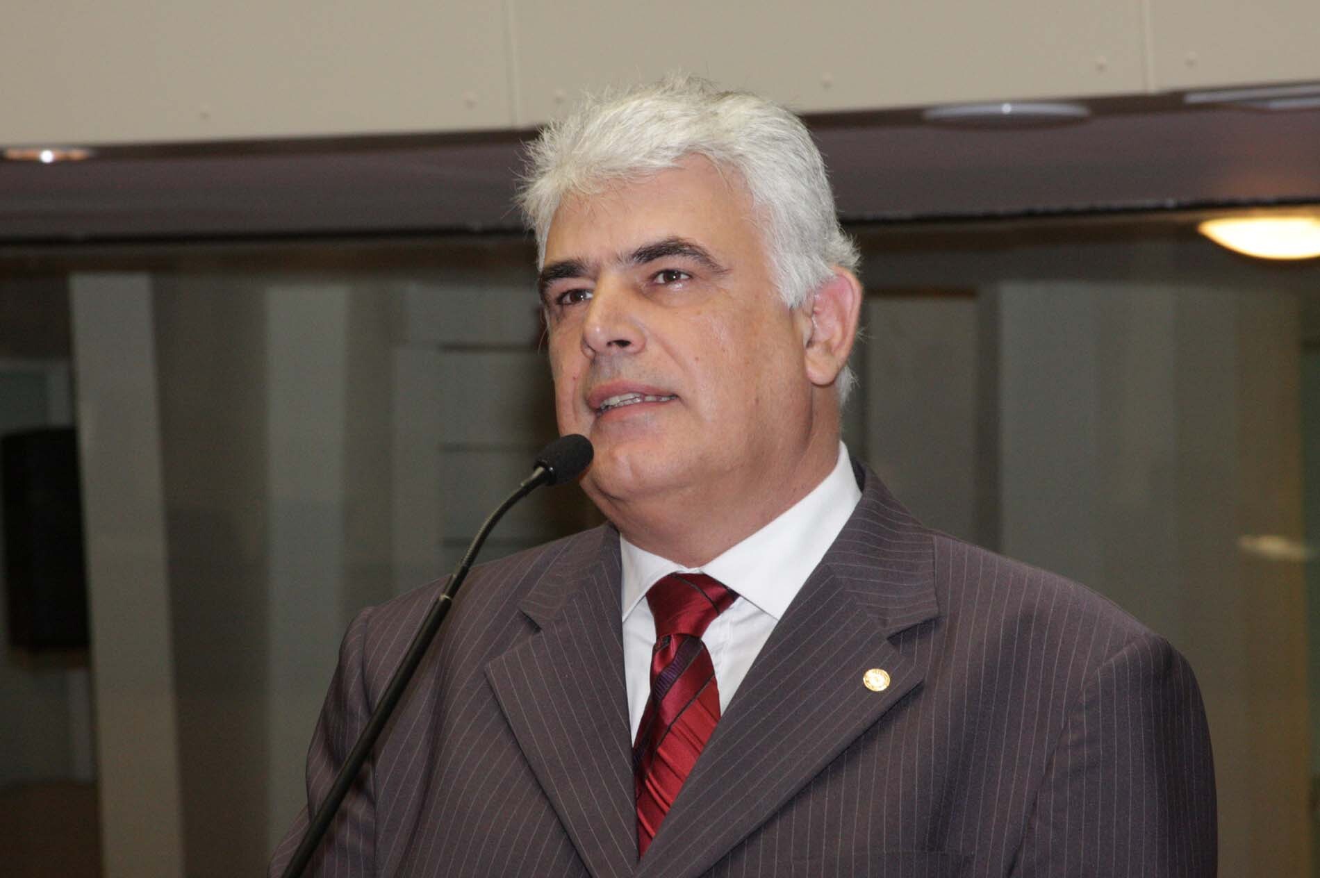 Dos Gabinetes – Deputados discutem serviços dos Correios no interior