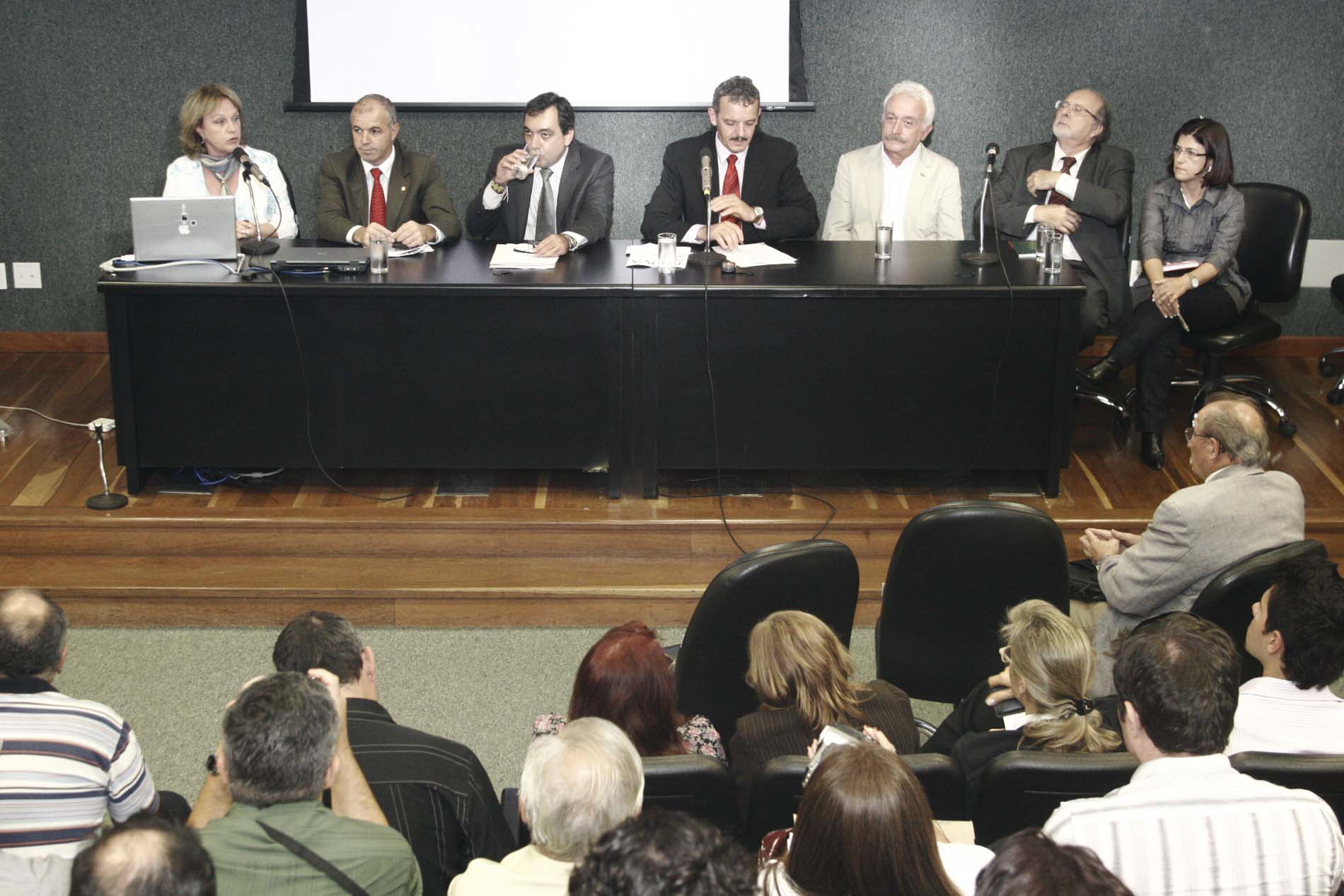 Audiência Pública a fim de debater sobre as alterações da Lei Federal de incentivo a cultura - Lei Rouanet