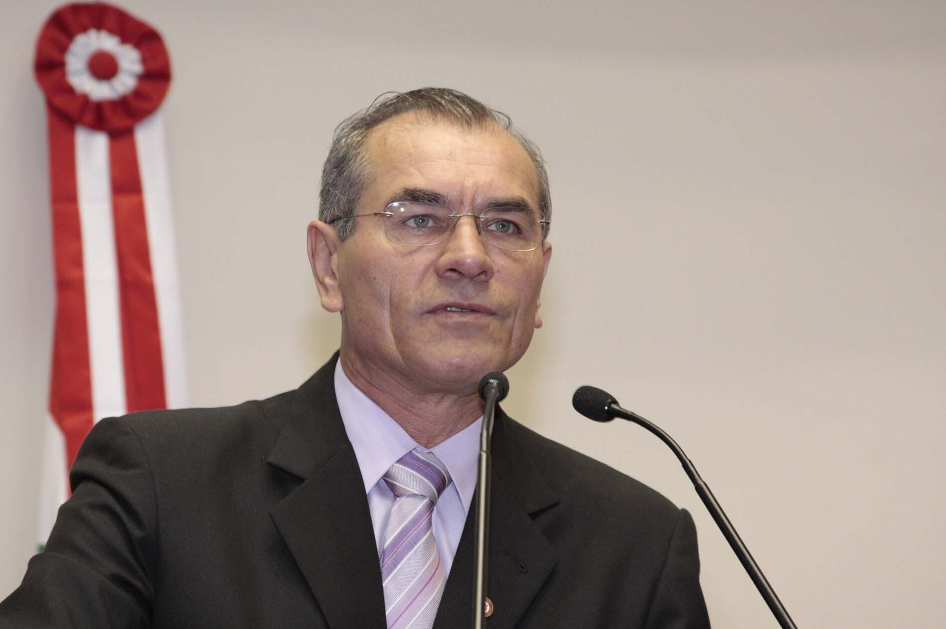 Dos Gabinetes – Fundos estaduais: Silvio questiona prioridades na alocação de recursos