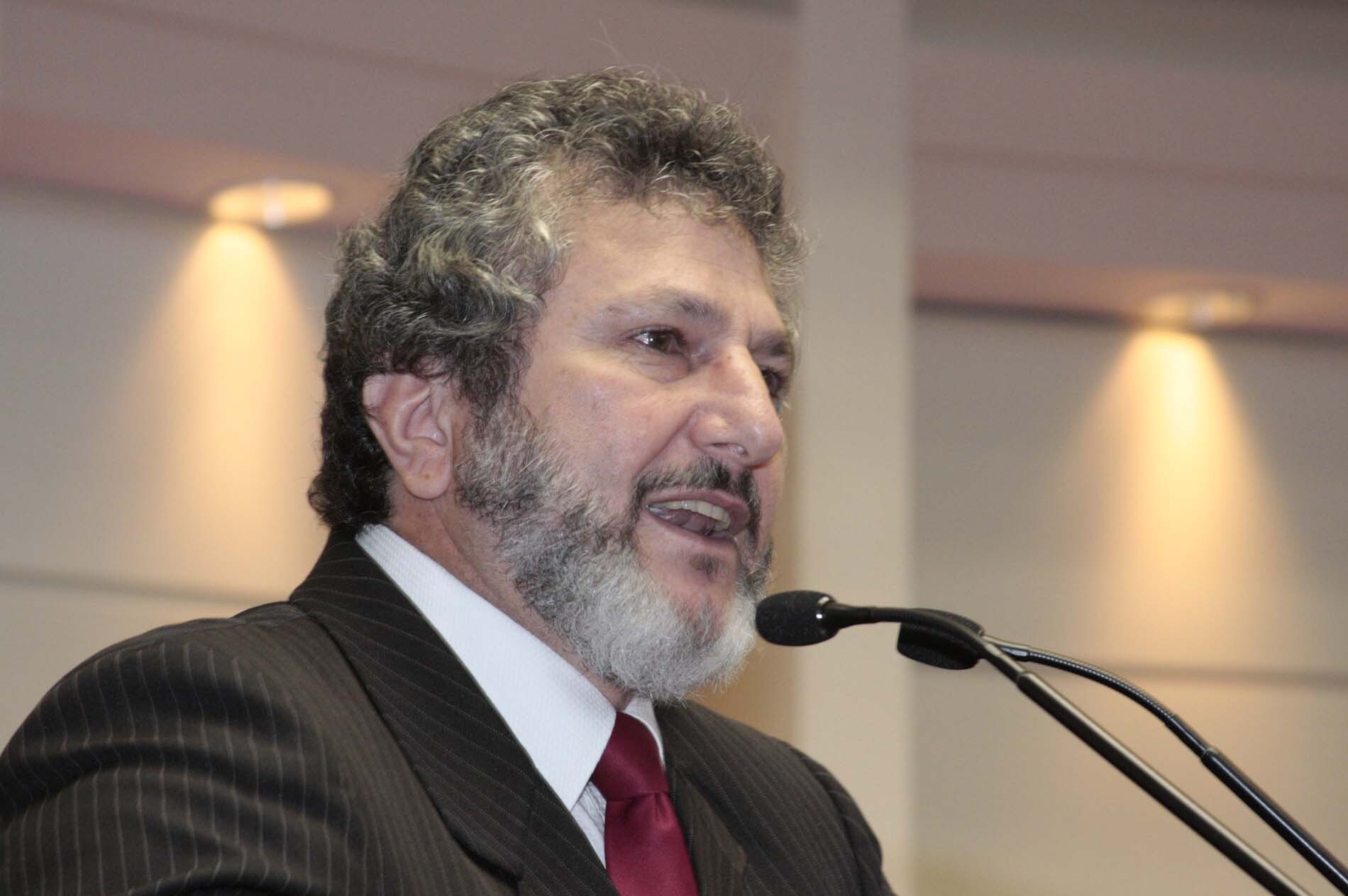 Dos Gabinetes – Deputado fala em “tragédia social” sem anistia
