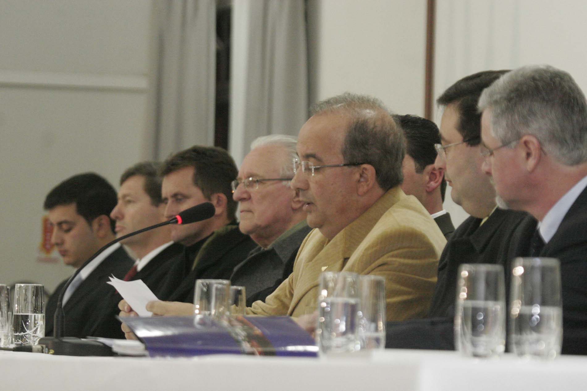 Sessão solene em comemoração aos 50 anos do Ensino Superior na Serra Catarinense - Uniplac em Lages.