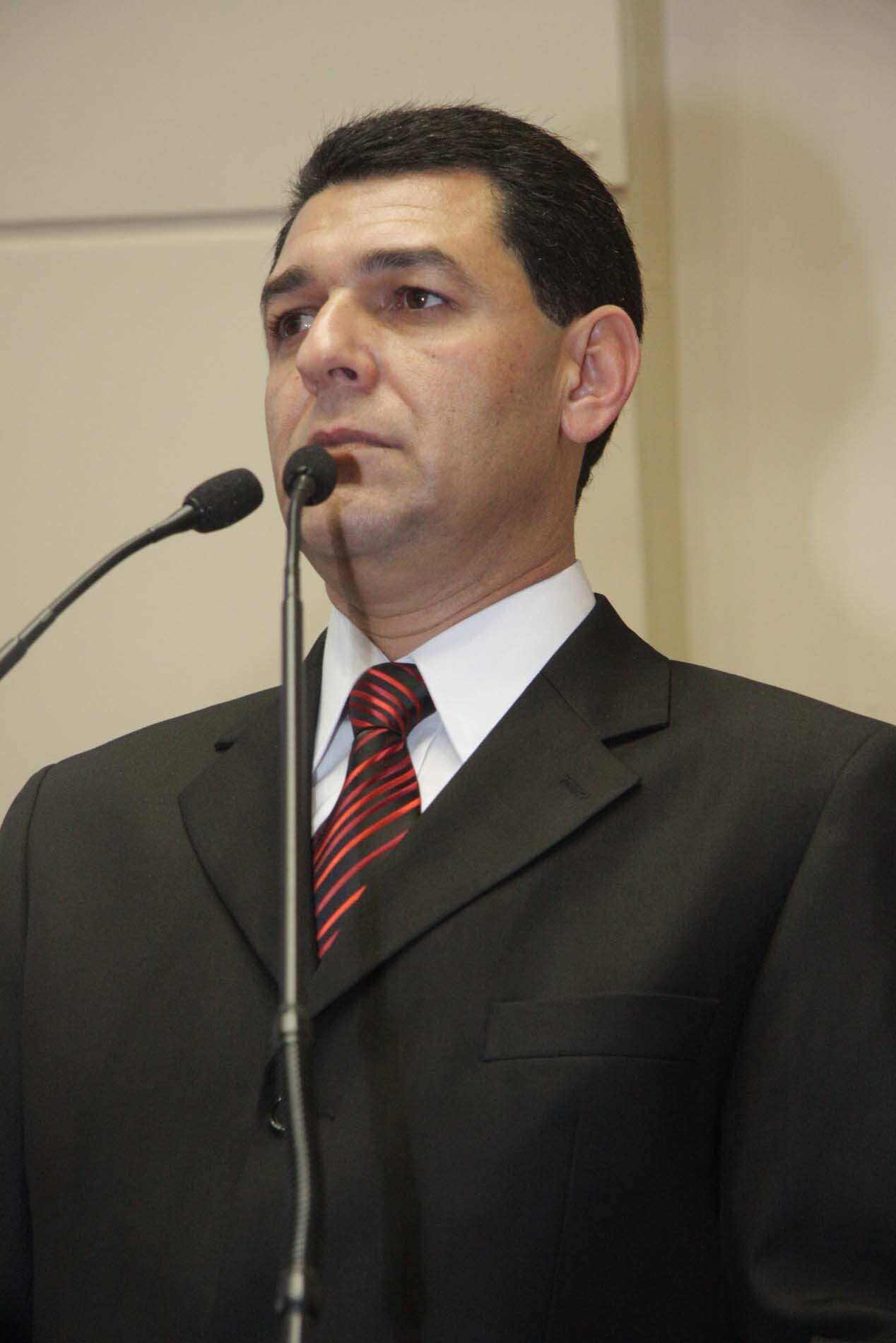 Dos Gabinetes – Ex-governador Amin visita Plínio de Castro