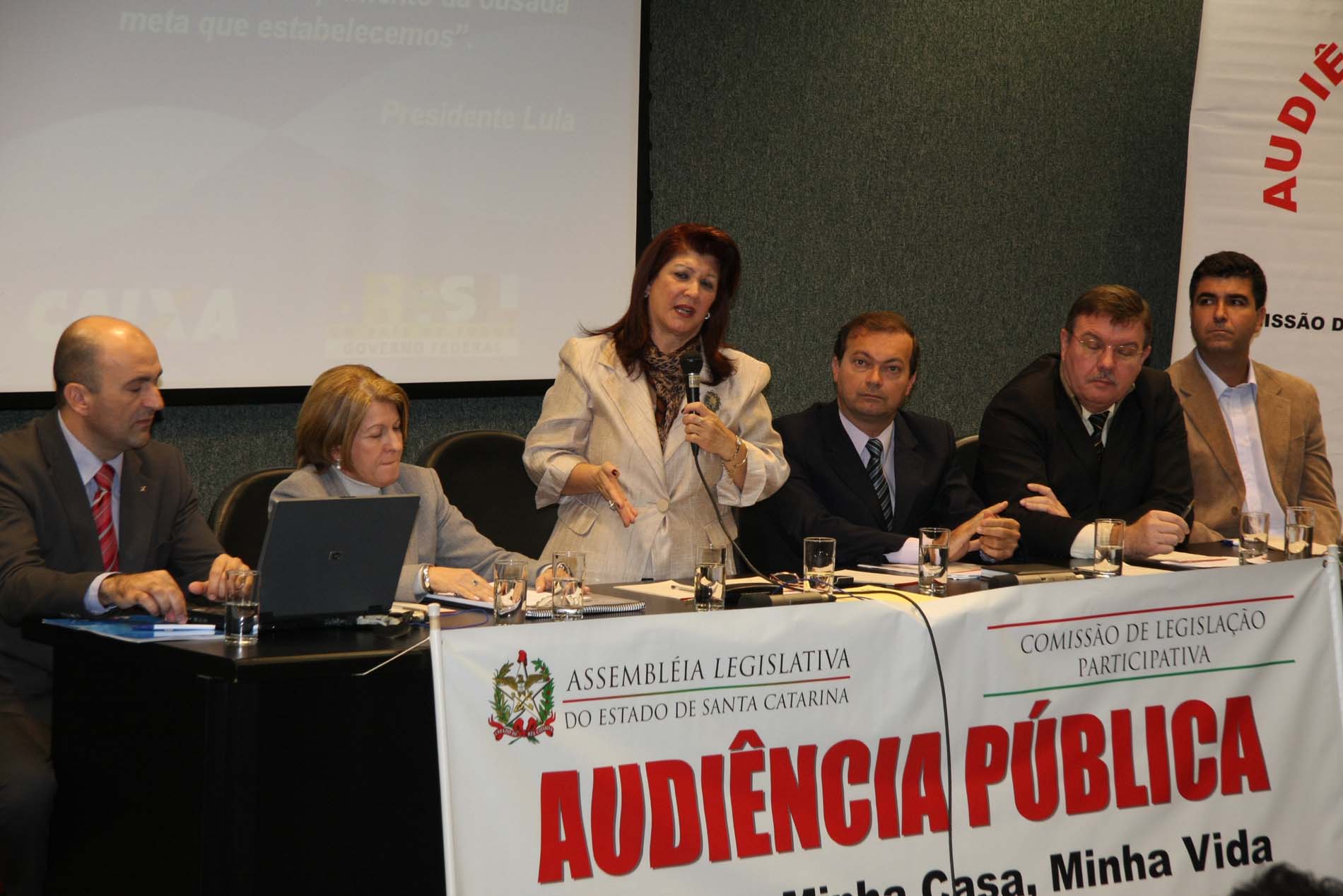 Audiência pública discute o programa Minha Casa