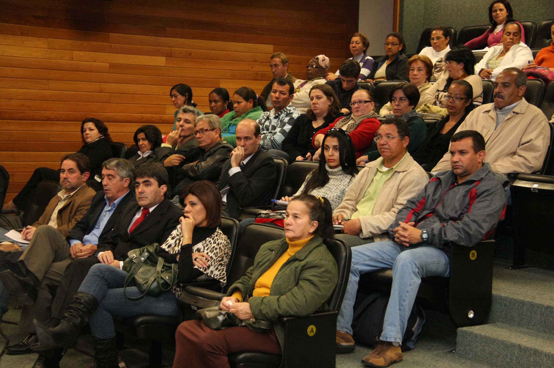 Audiência pública discute o programa Minha Casa