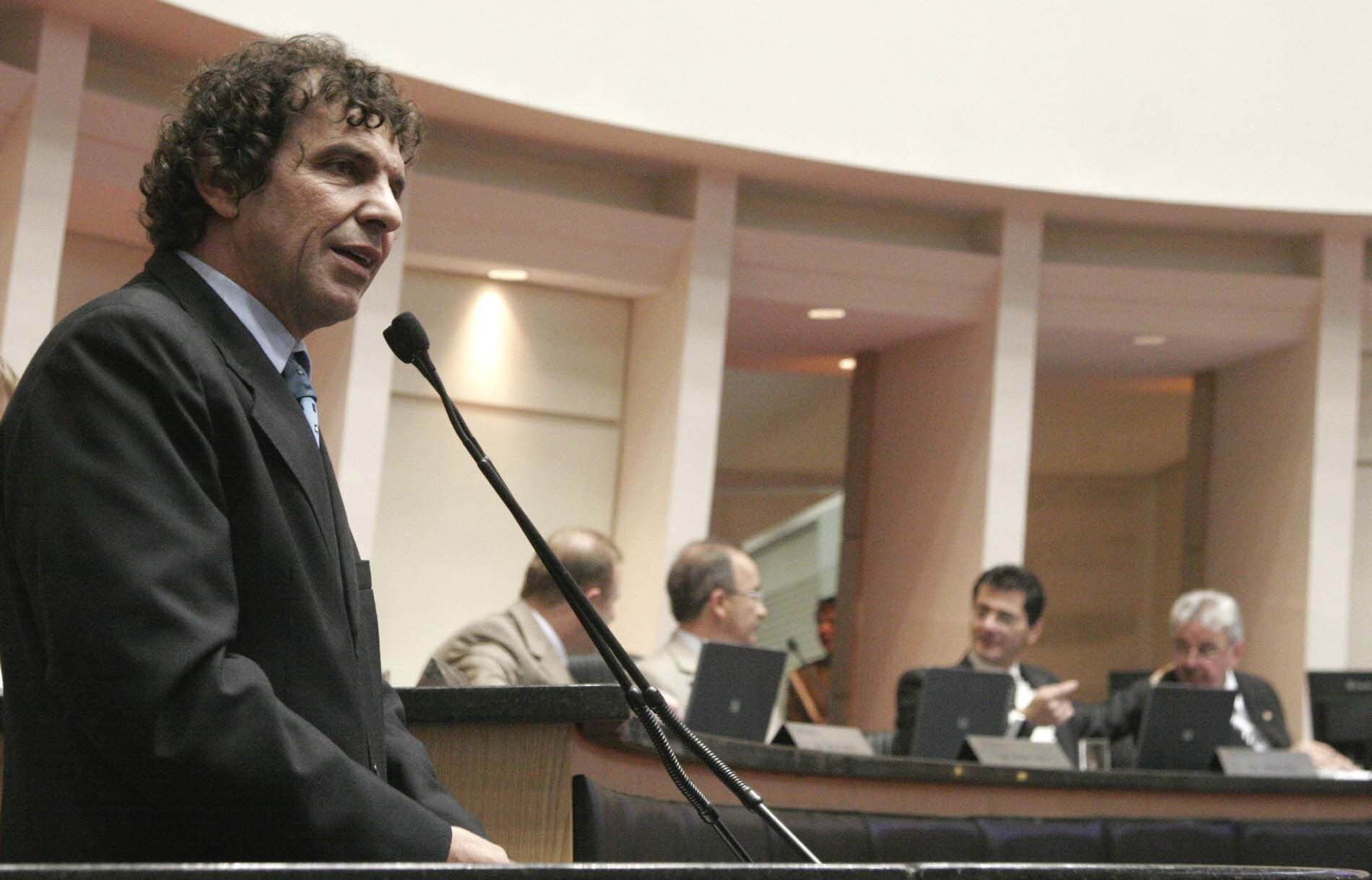 Dos Gabinetes – Serafim propõe alternativas para suspensão da cobrança de pedágio em Palhoça
