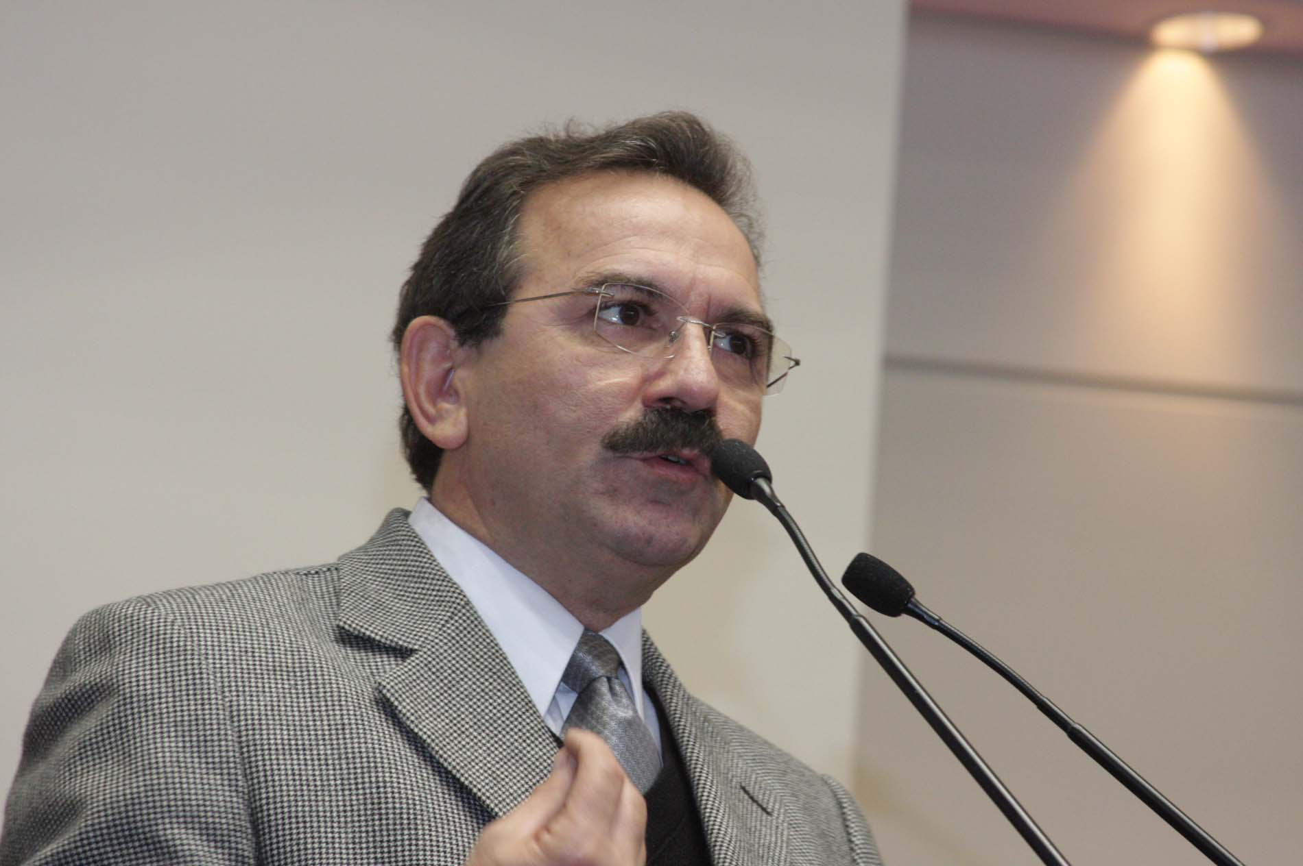 Deputado Serafim Venzon (PSDB)