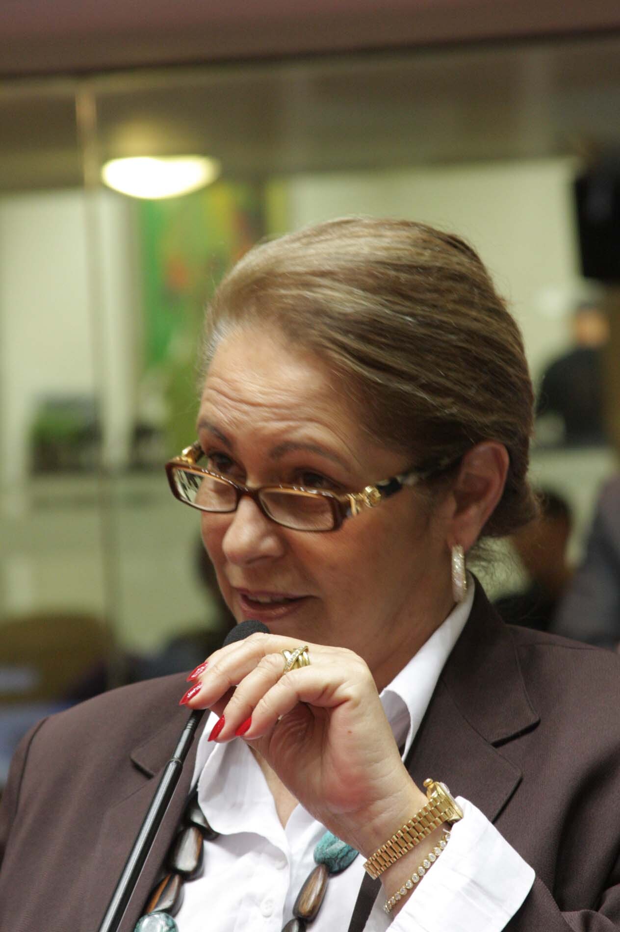 Dos Gabinetes – Licença maternidade passa de quatro para seis meses para servidoras do Estado