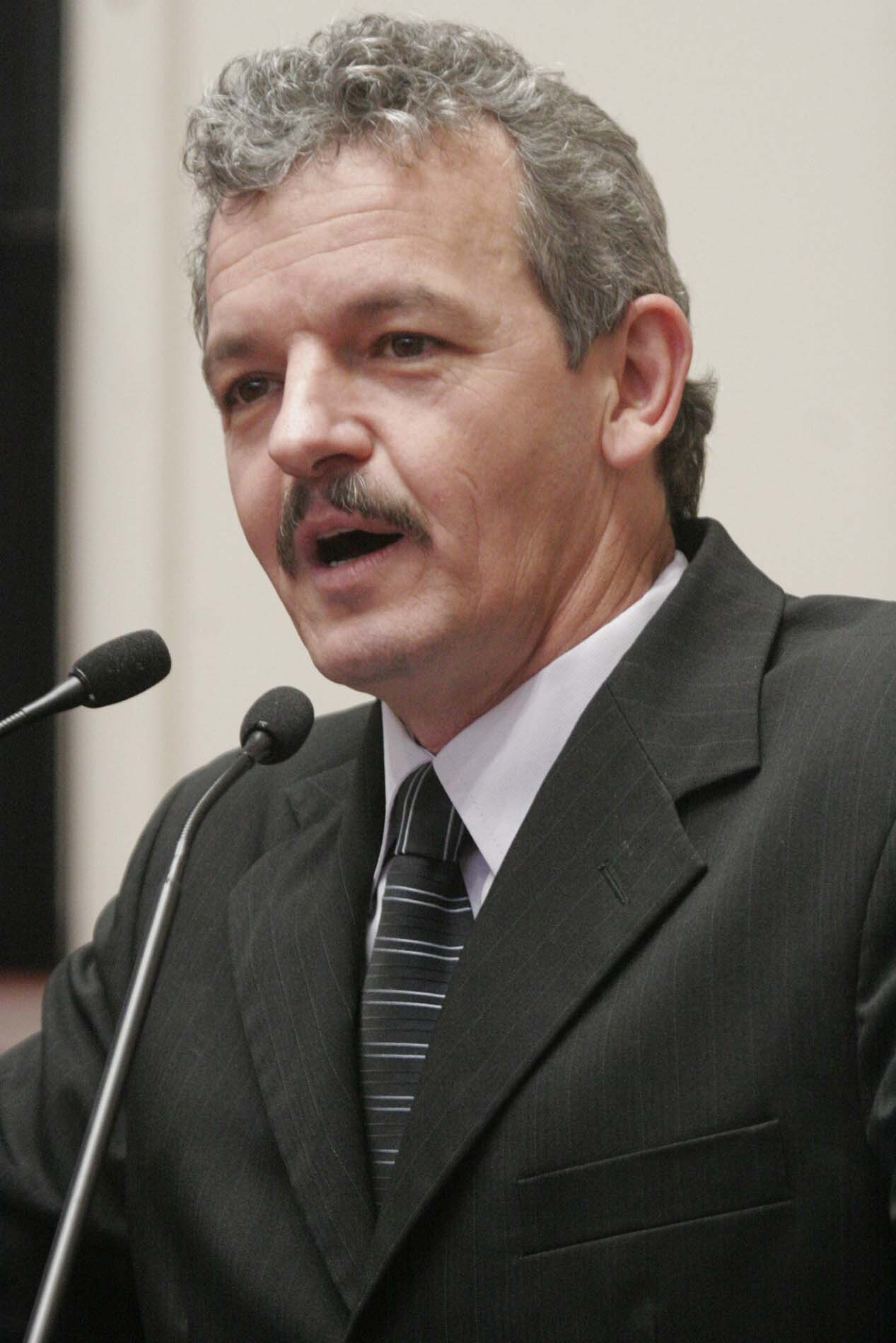 Dos Gabinetes – Legislativo Catarinense cumprimenta CUT por eleição