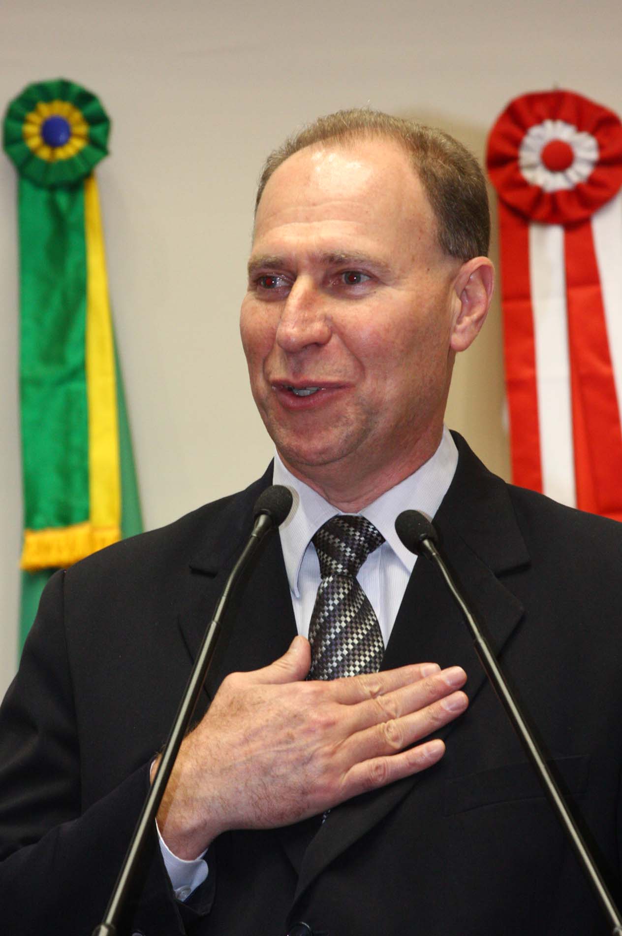 Deputado Herneus de Nadal (PMDB)