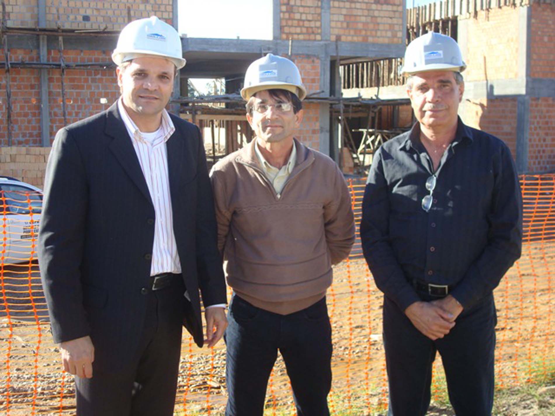Idelli e Décio visitam obras do IF-SC  Criciúma