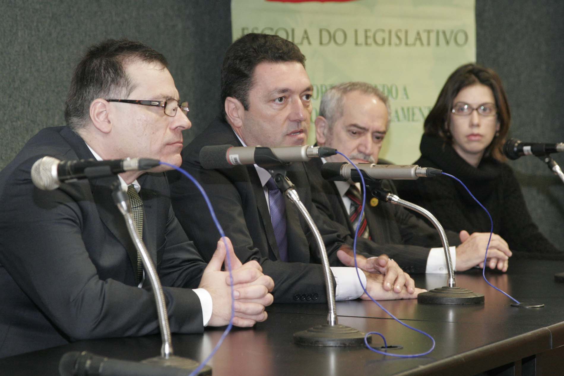Conferência Livre - O Orçamento Público como garantia do direito fundamental à segurança: destinação de recursos públicos para a prevenção à violência - Promoção: Escola do Legislativo