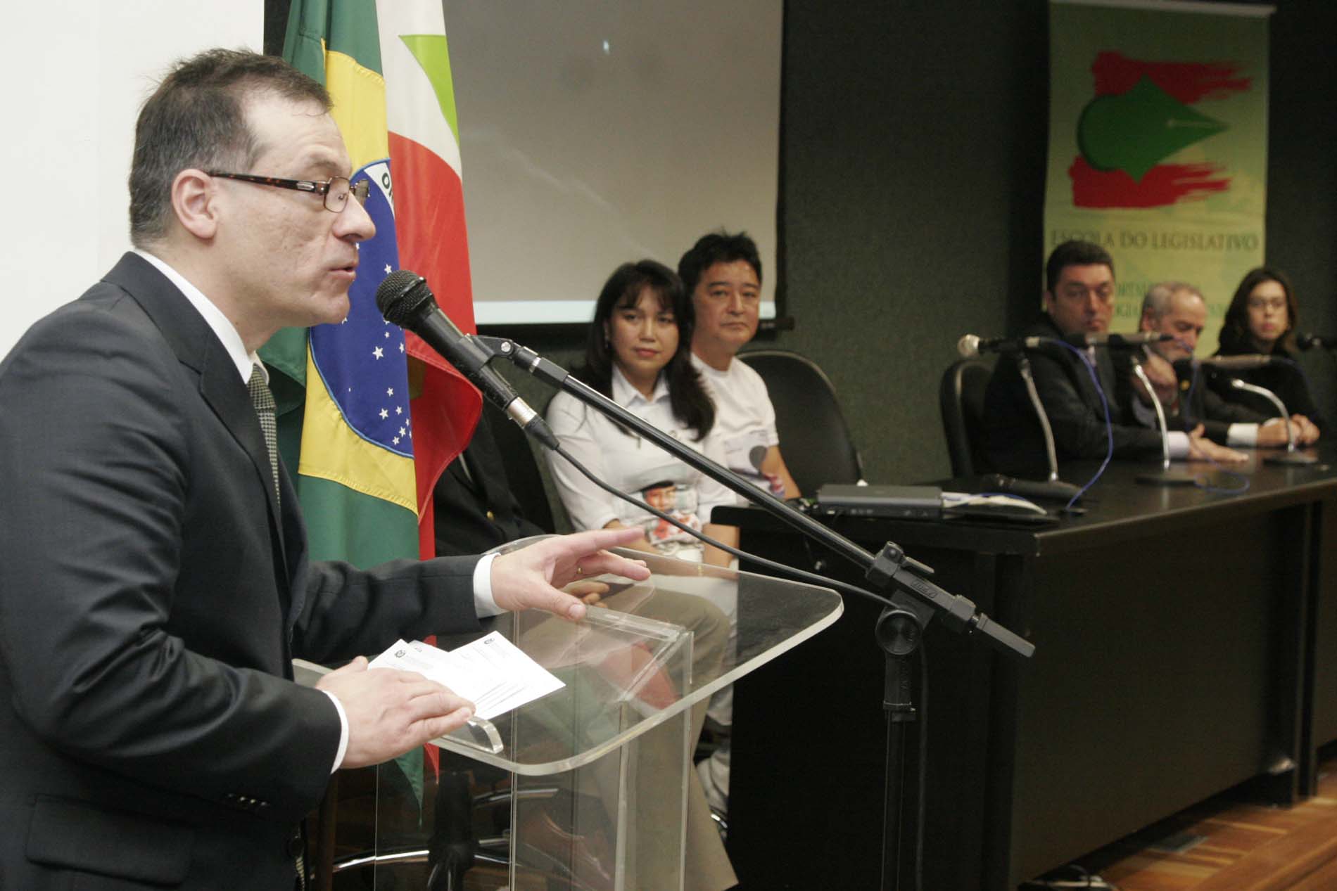 Conferência Livre - O Orçamento Público como garantia do direito fundamental à segurança: destinação de recursos públicos para a prevenção à violência - Promoção: Escola do Legislativo
