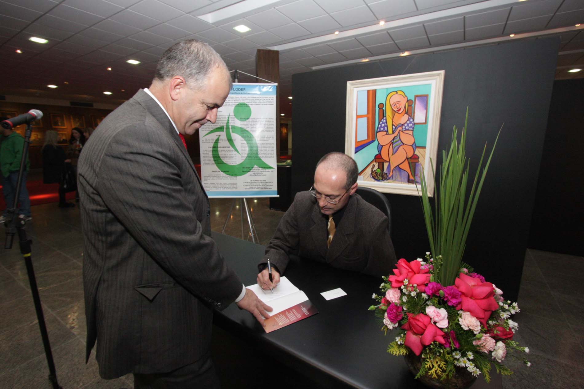 Lançamento do Livro - Cadeira Quebrada -  Autoria de Cláusio Pedro Vitorino