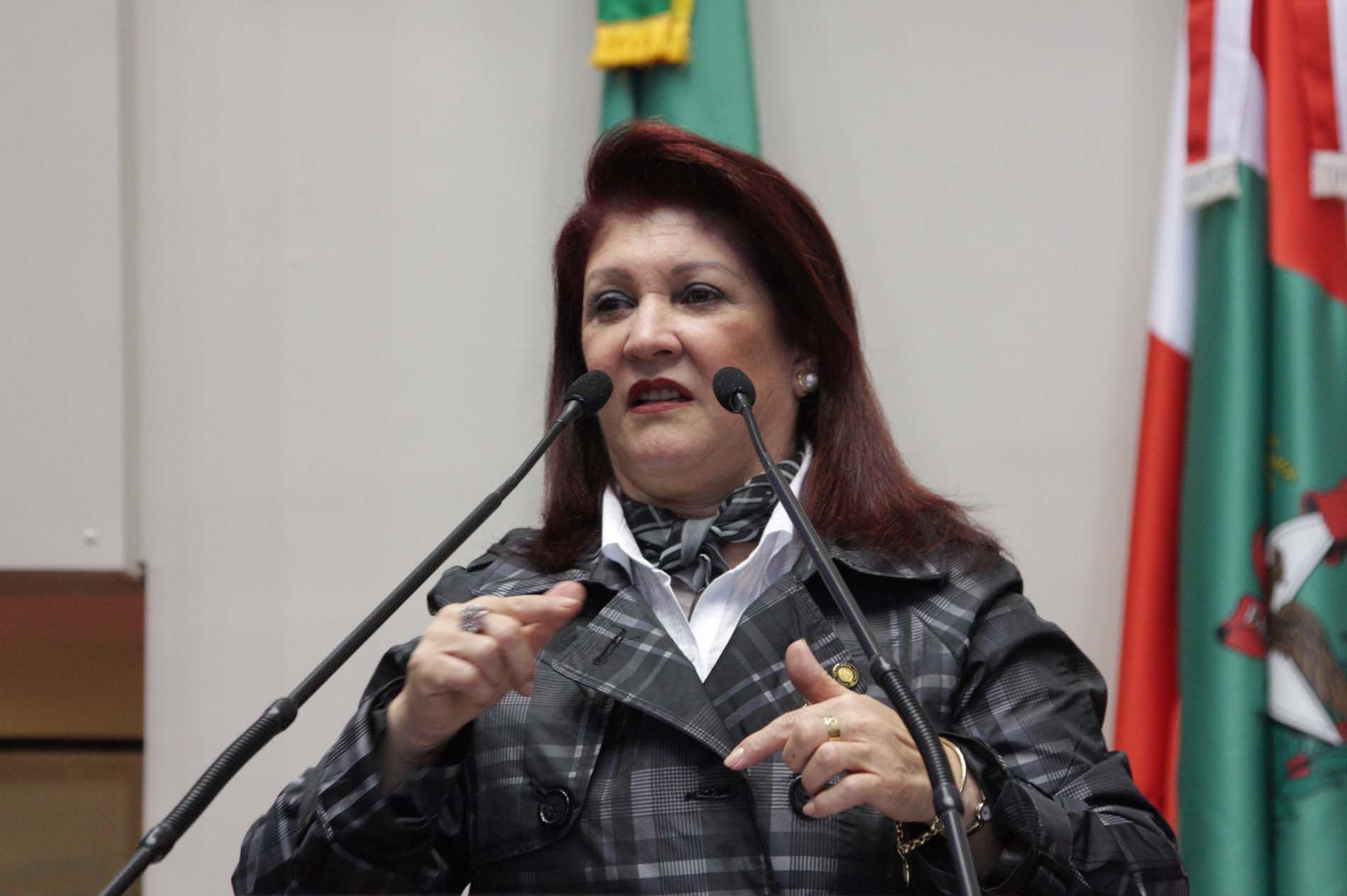 Deputada Professora Odete de Jesus (PRB)