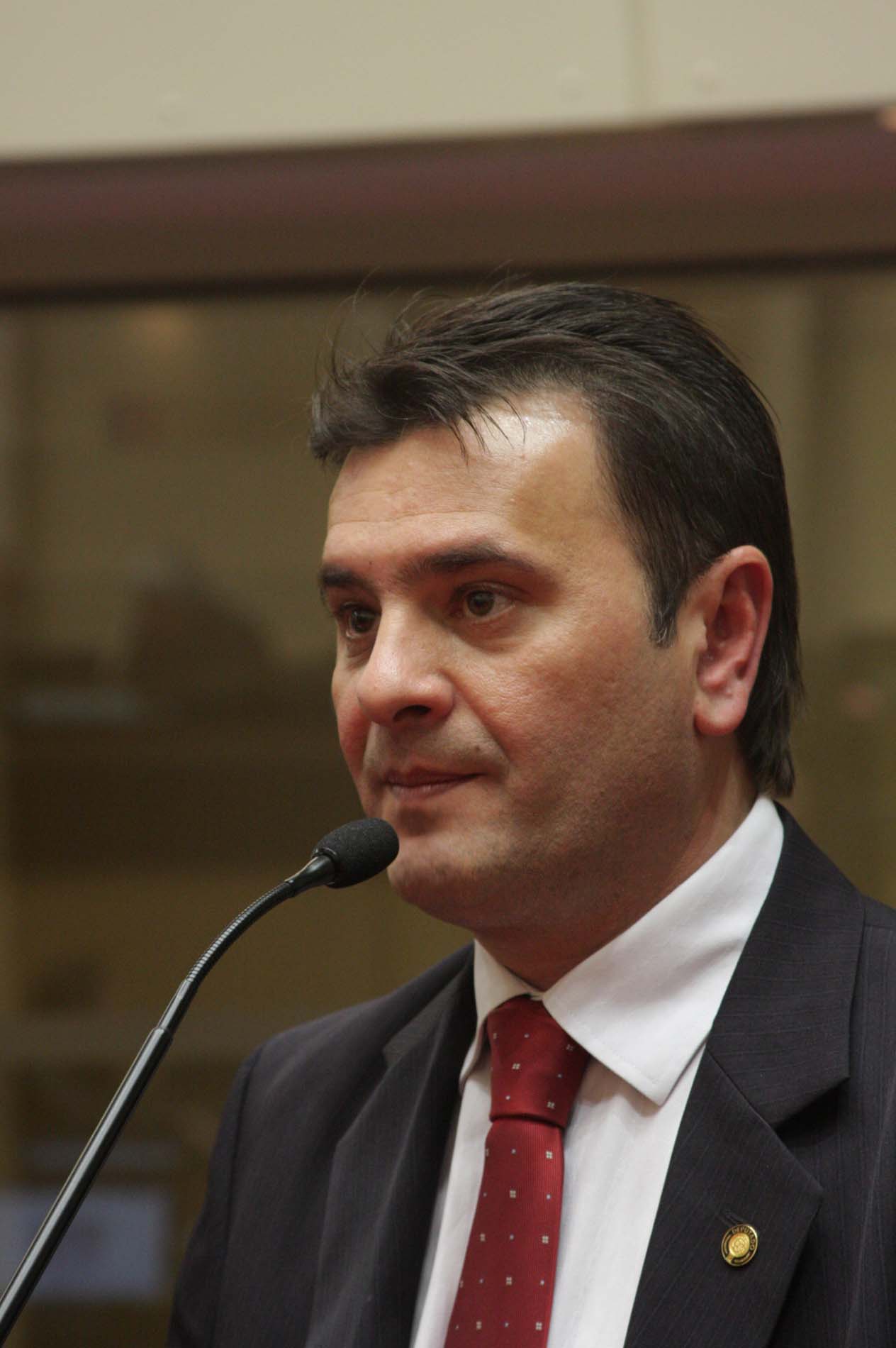 Deputado Elizeu Mattos (PMDB)