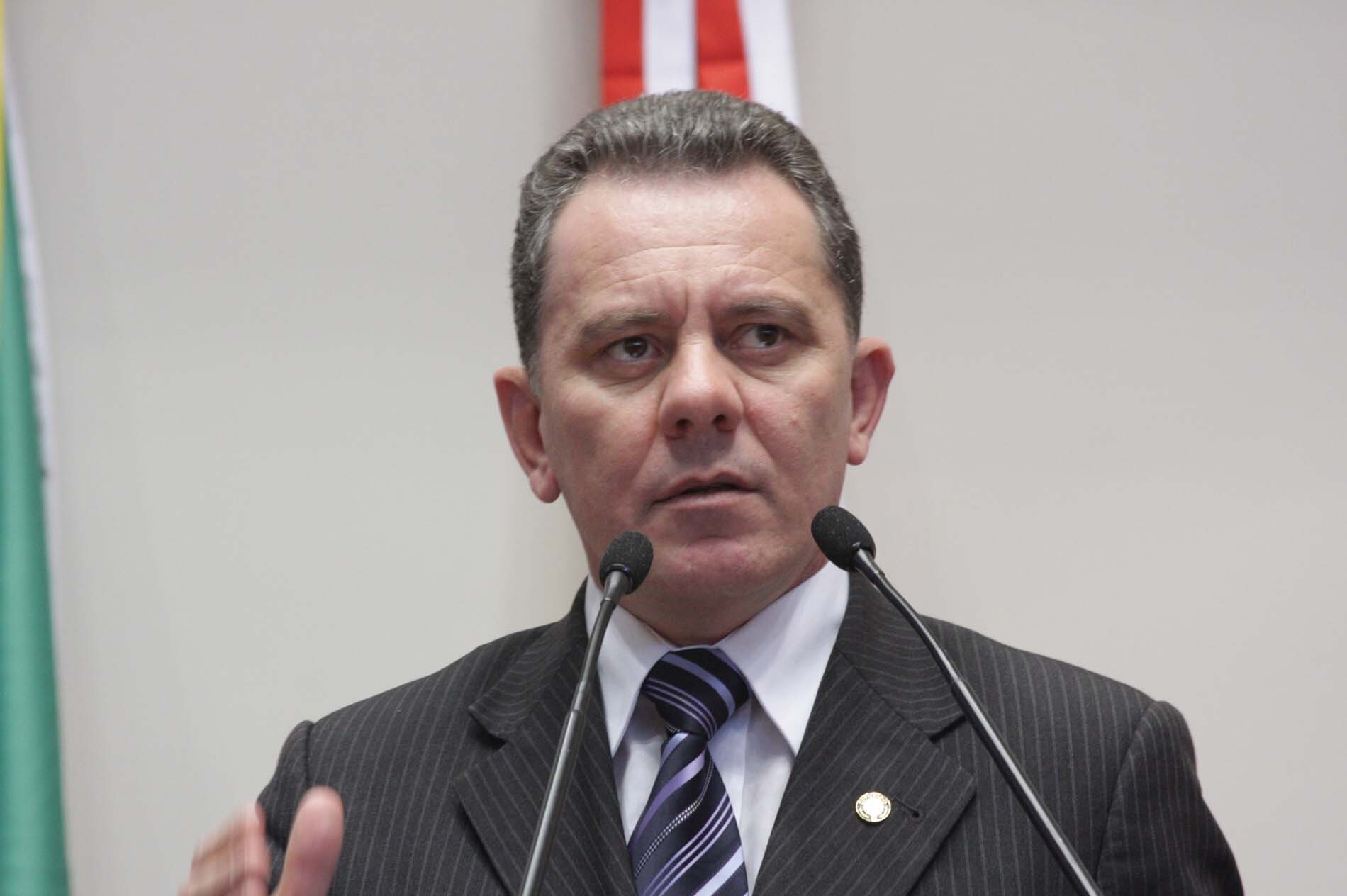 Dos Gabinetes – Ponticelli questiona resultados da chamada “descentralização”