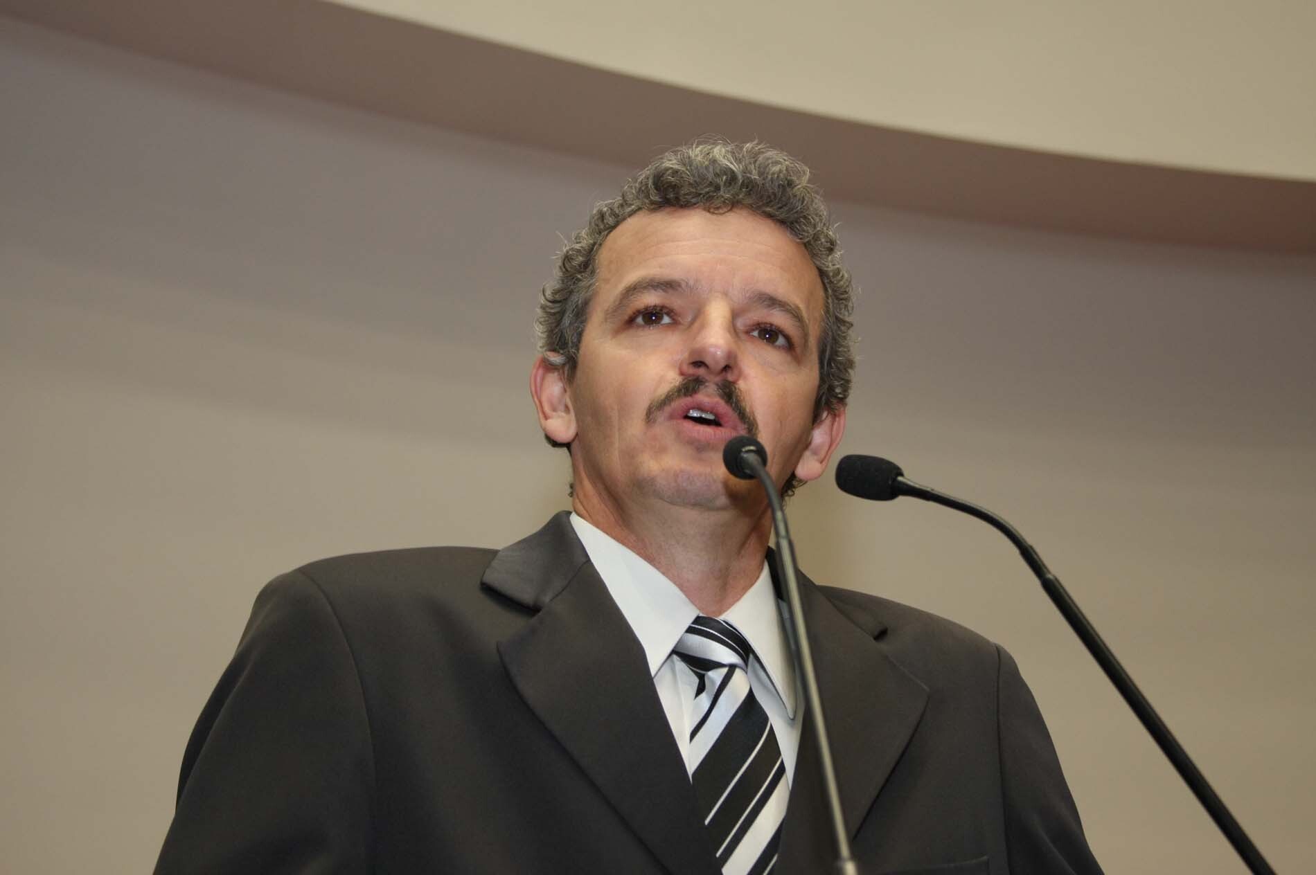 Dos Gabinetes – Dresch pede agilidade na votação do mínimo regional