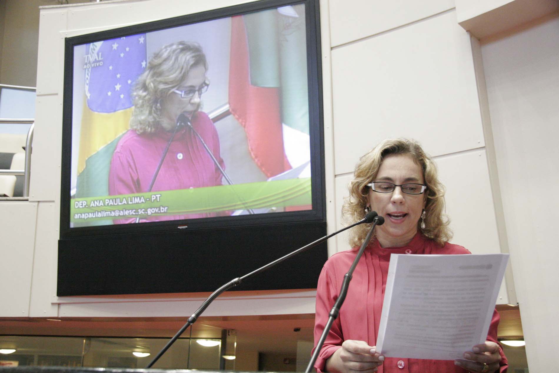 Deputada Ana Paula Lima (PT)