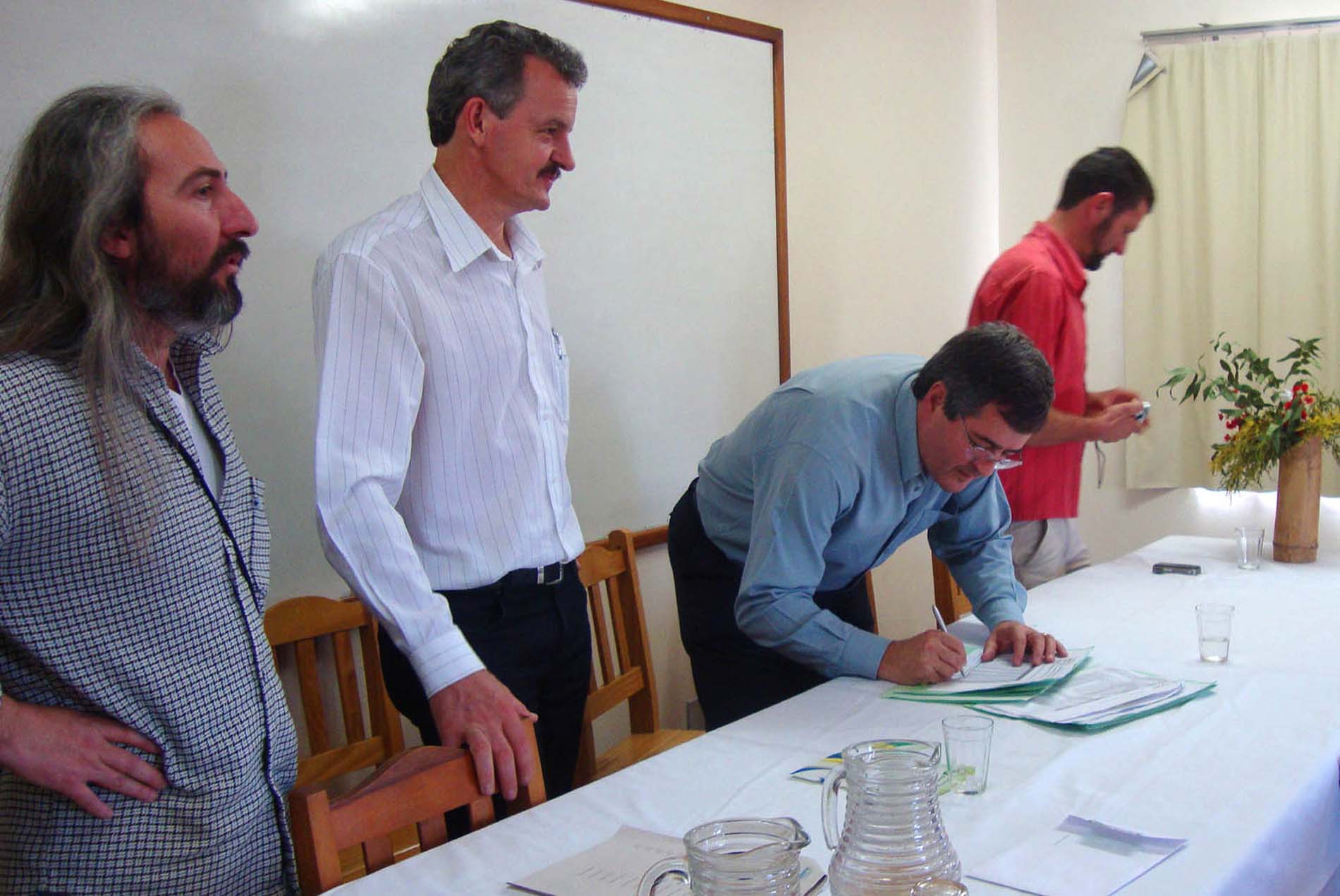 PAA libera R$ 1 milhão em projetos de compra da agricultura familiar na Região Serrana