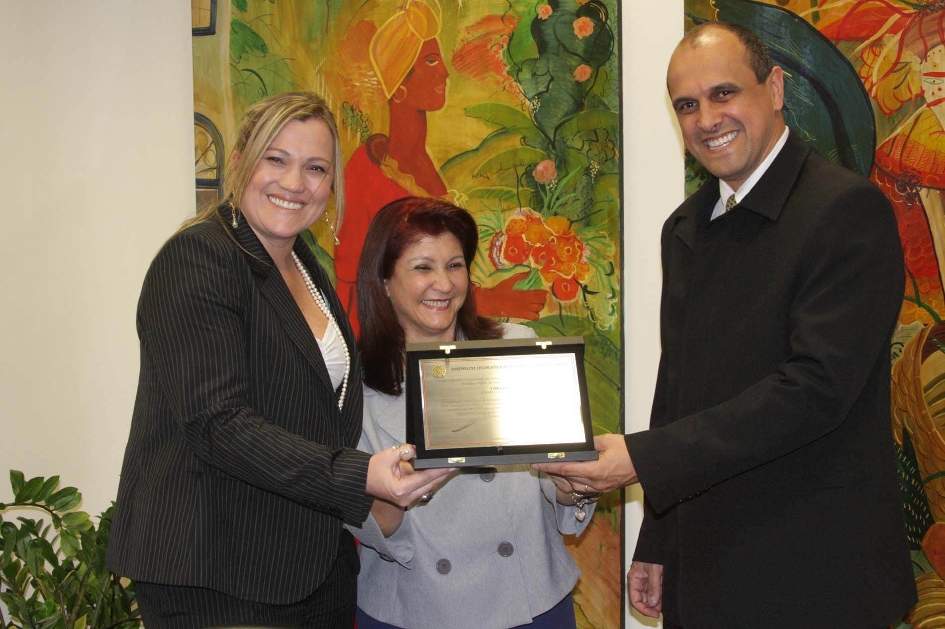 Parlamento concede homenagem a empresa catarinense