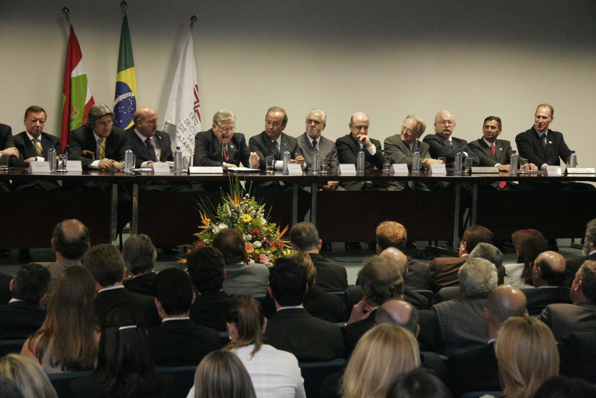 Julio Garcia toma posse como conselheiro do Tribunal de Contas de Santa Catarina