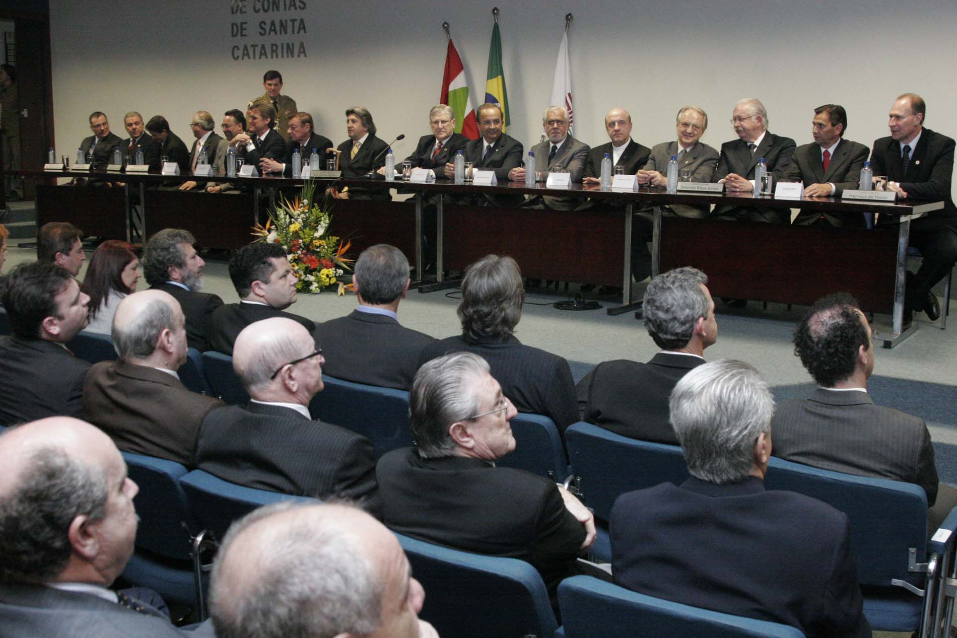 Julio Garcia toma posse como conselheiro do Tribunal de Contas de Santa Catarina