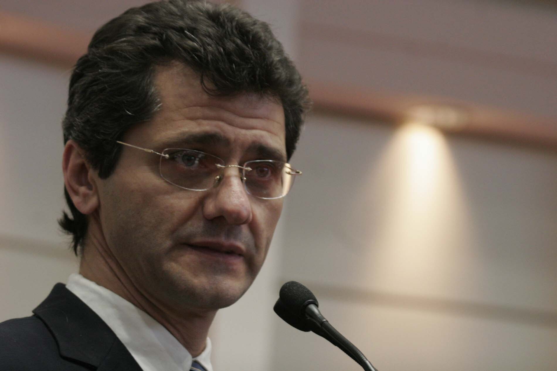 Dos Gabinetes – Laqueadura sem cirurgia pode ser usada na rede pública em Santa Catarina