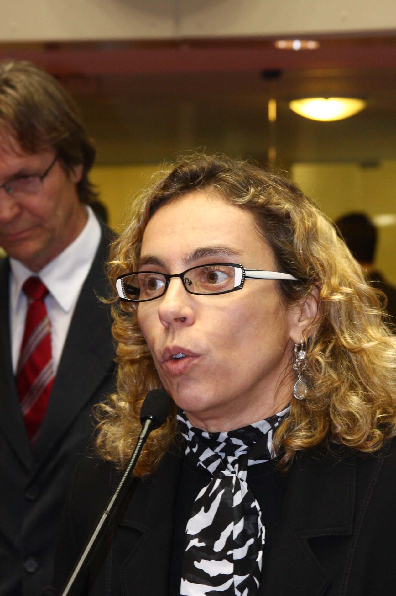 Deputada Ana Paula Lima (PT)