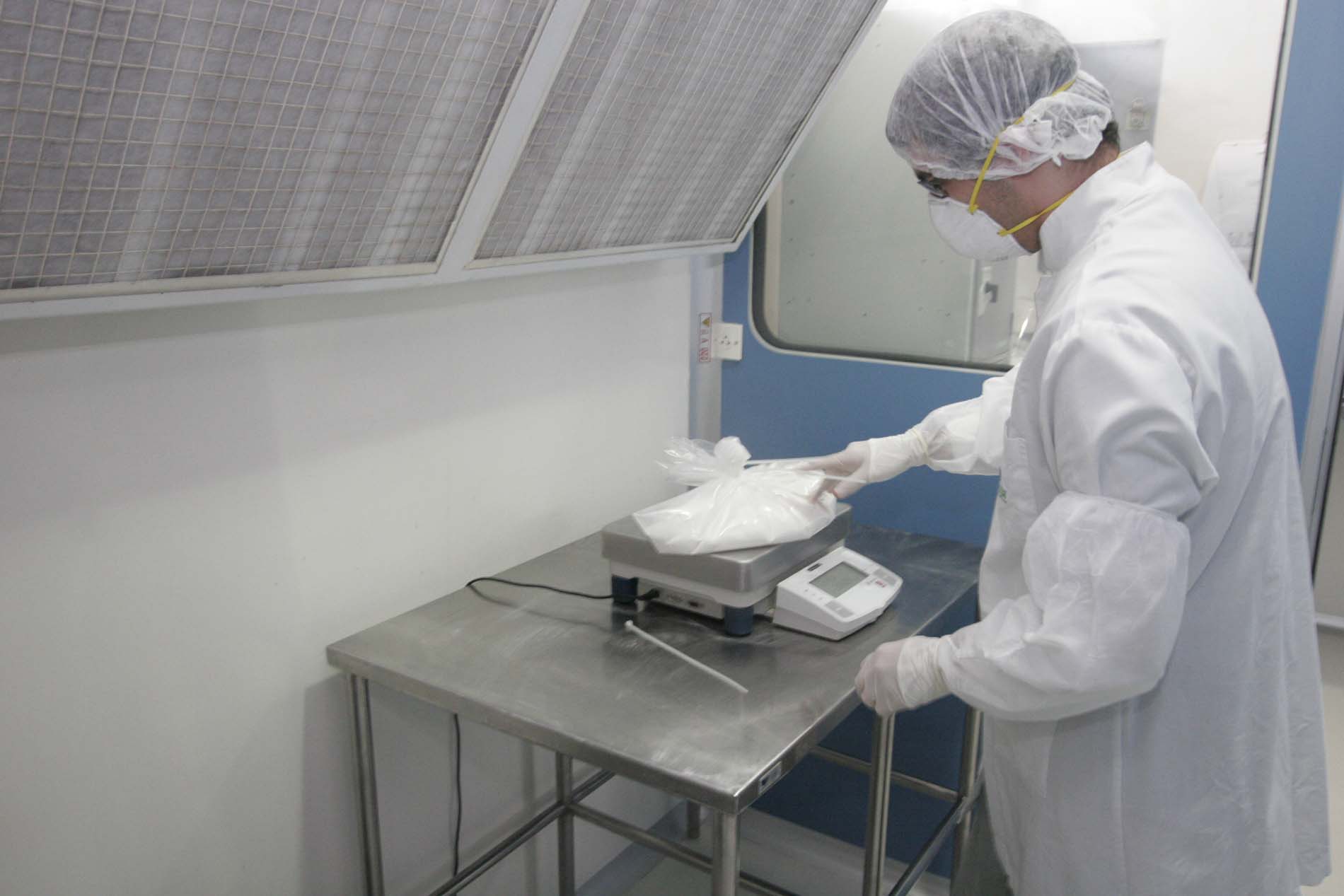 Laboratório de Produção e Análise de Medicamentos (Lapam)