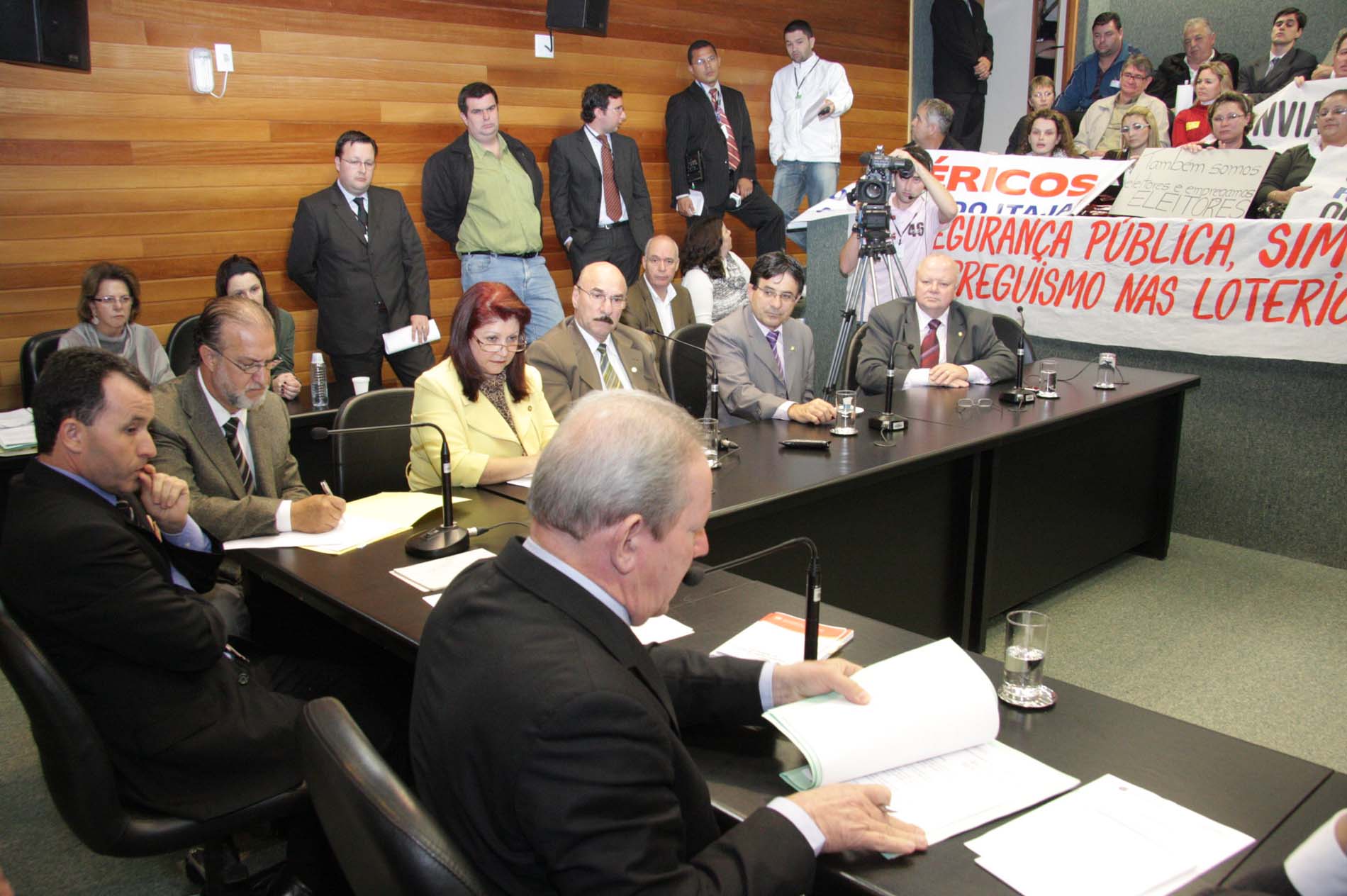 Reunião Conjunta das Comissões