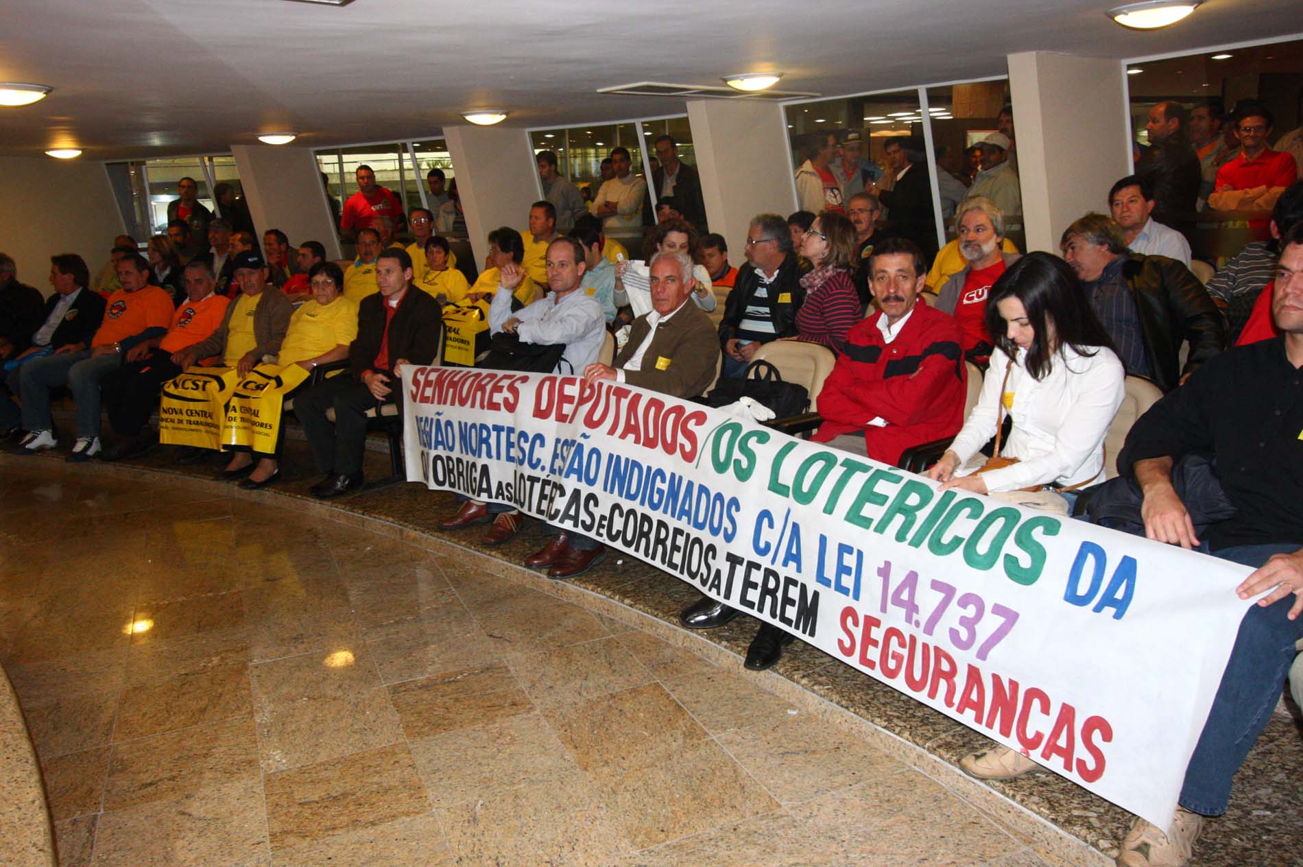 Galerias - Plenário Osni Régis